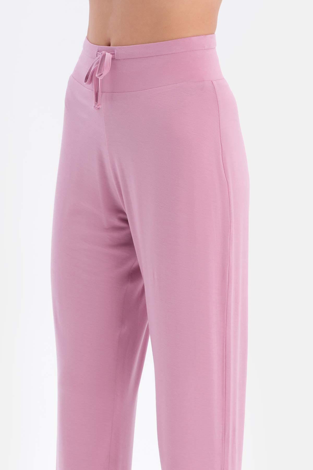 Lila Bisiklet Yaka Kısa Kollu Tişört Jogger Alt Pijama Takımı