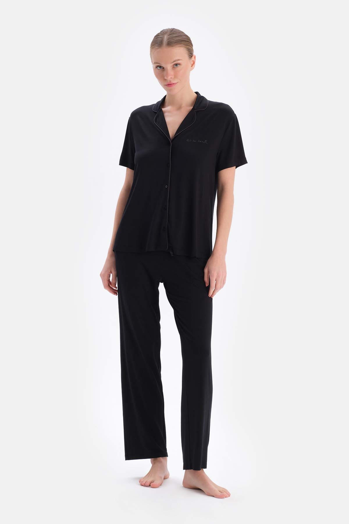 Siyah Nakış Detaylı Viskon Gömlek Pantolon Pijama Takımı