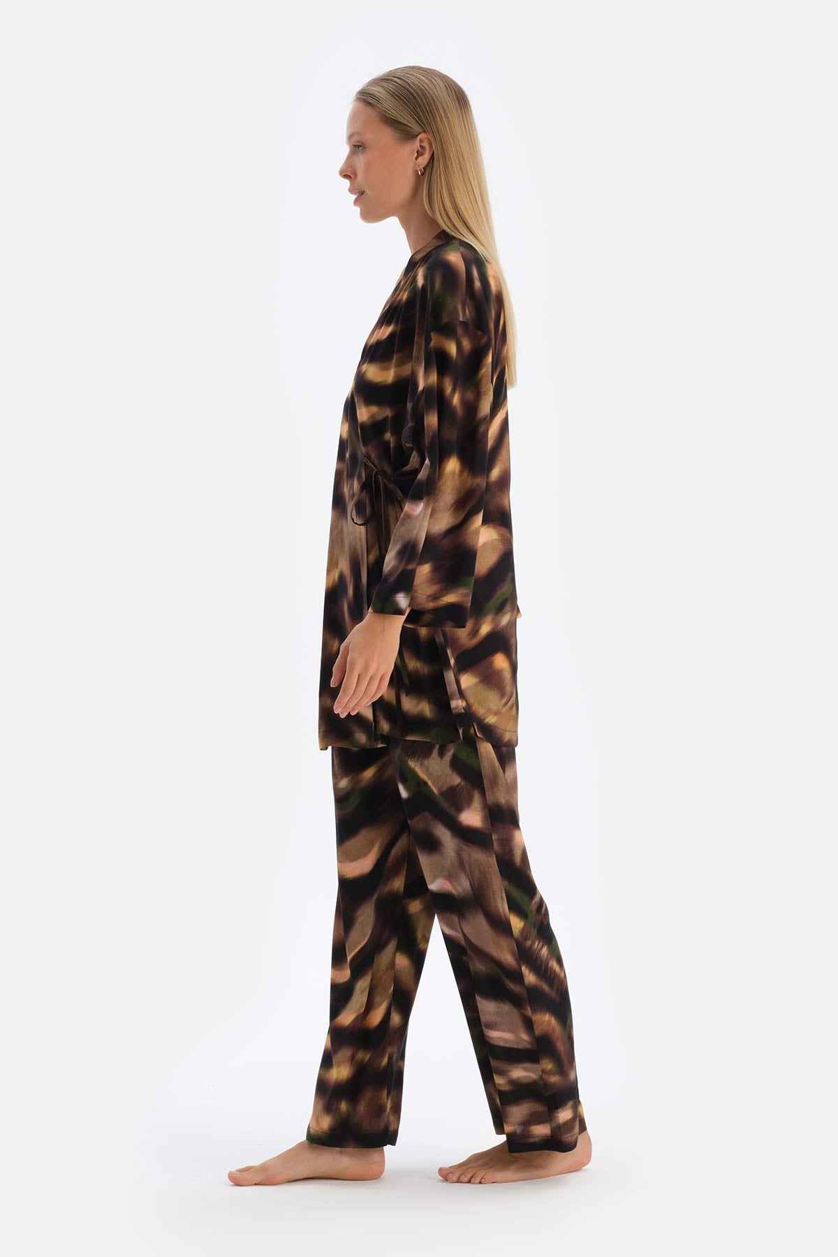 Kahverengi Desenli Dokuma Viskon Sabahlık