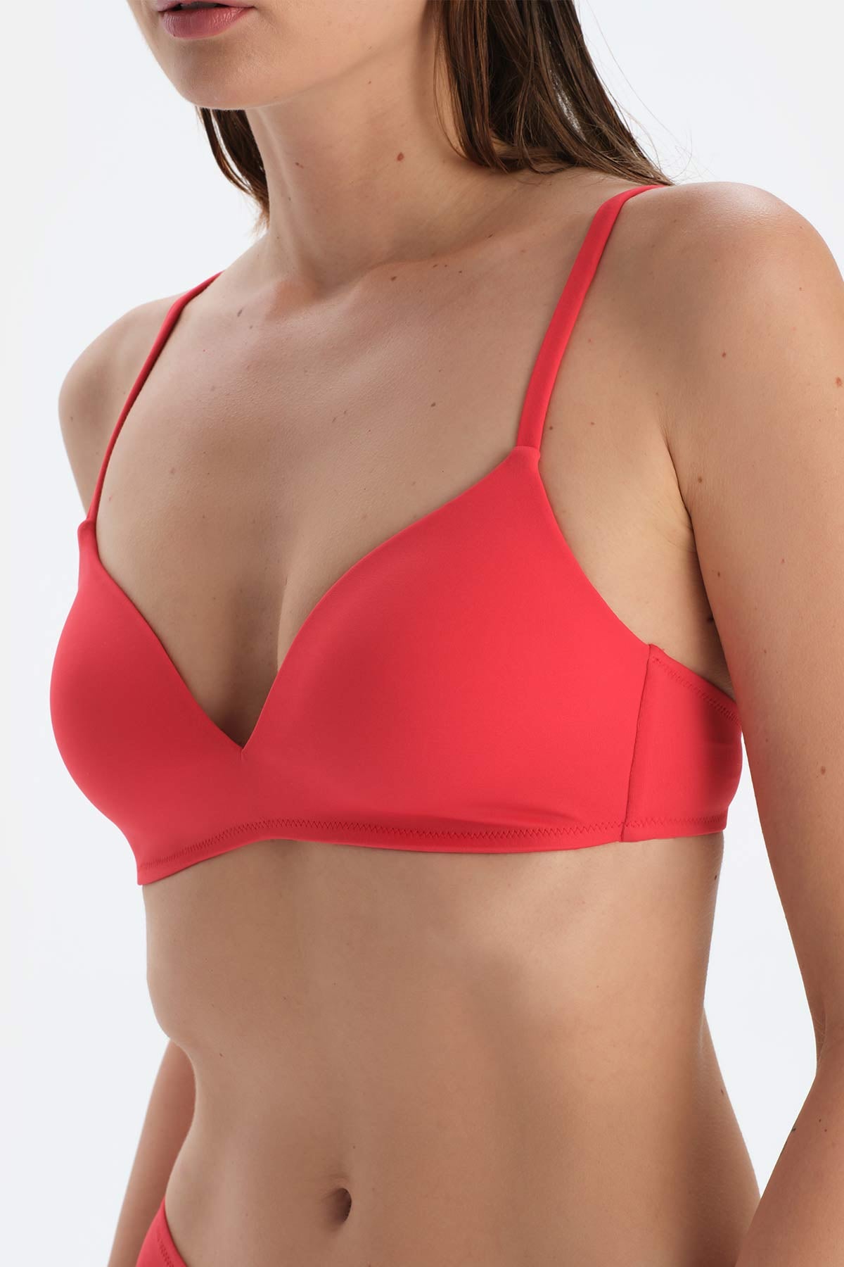 Kırmızı Kaplı Bikini Üstü