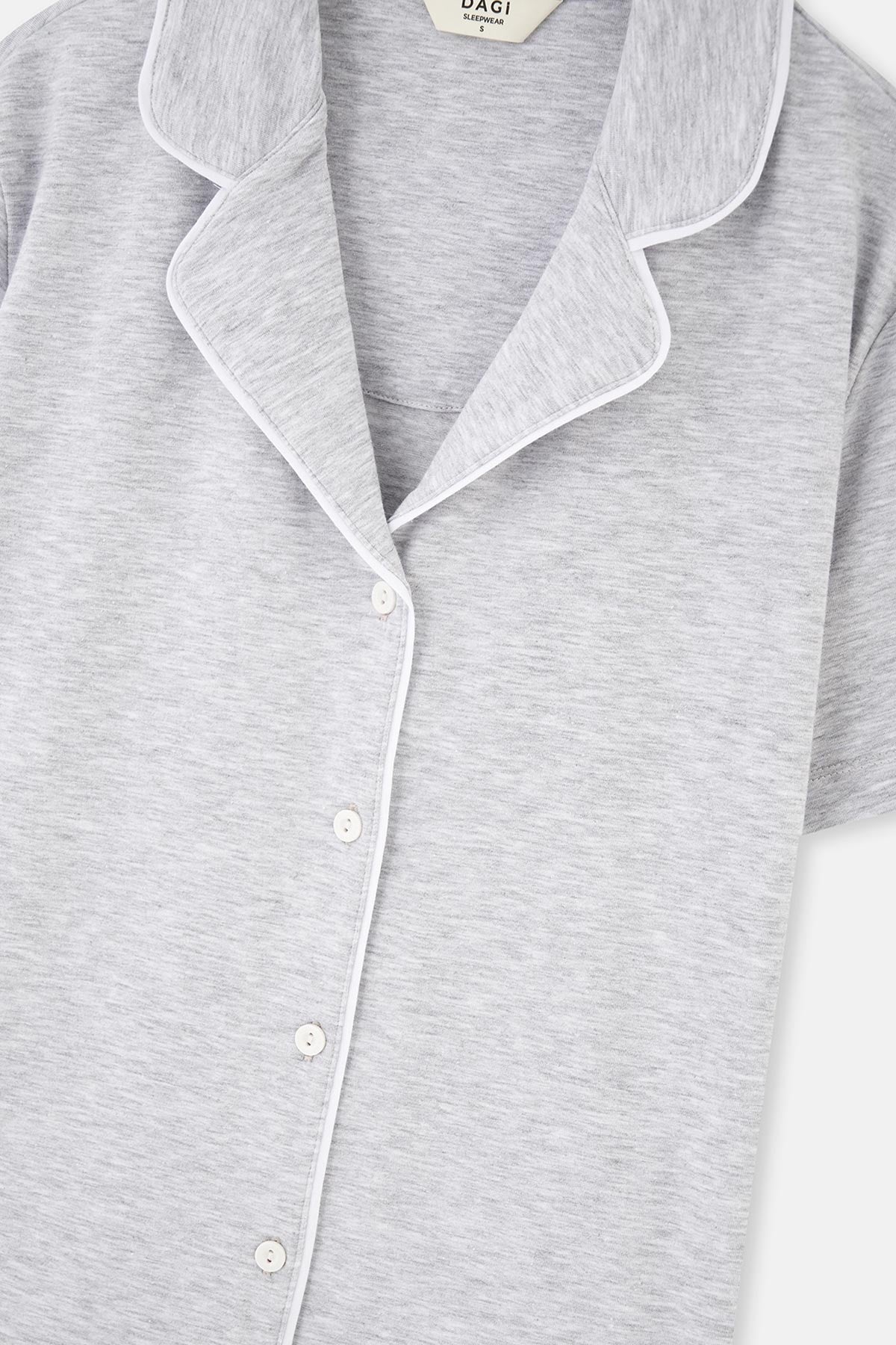 Gri Melanj Biye Detaylı Basic Şortlu Pijama Takımı