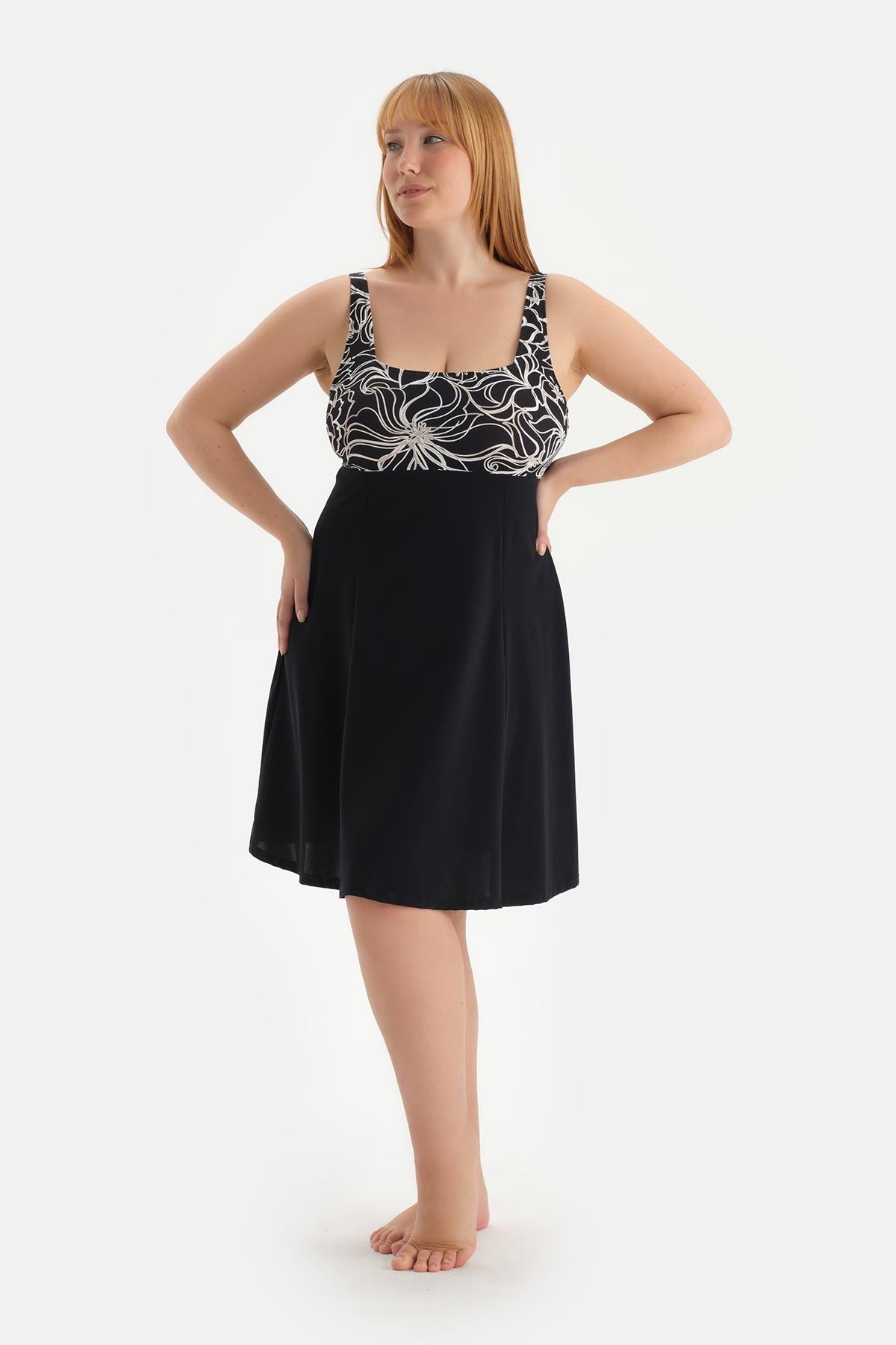 Beyaz-Siyah Korseli Toparlayıcı Elbiseli Mayo