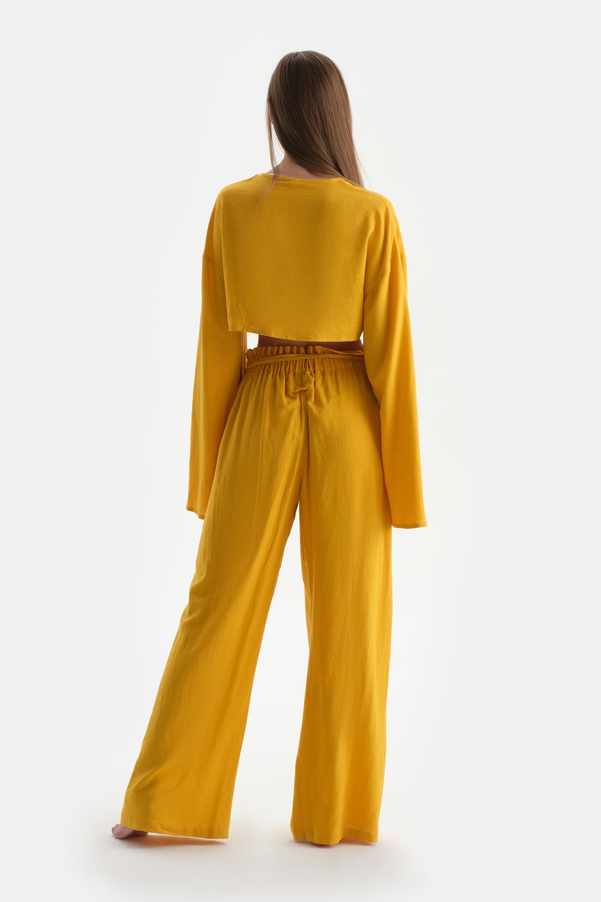 Sarı Önden Bağlamalı Kısa Gömlek