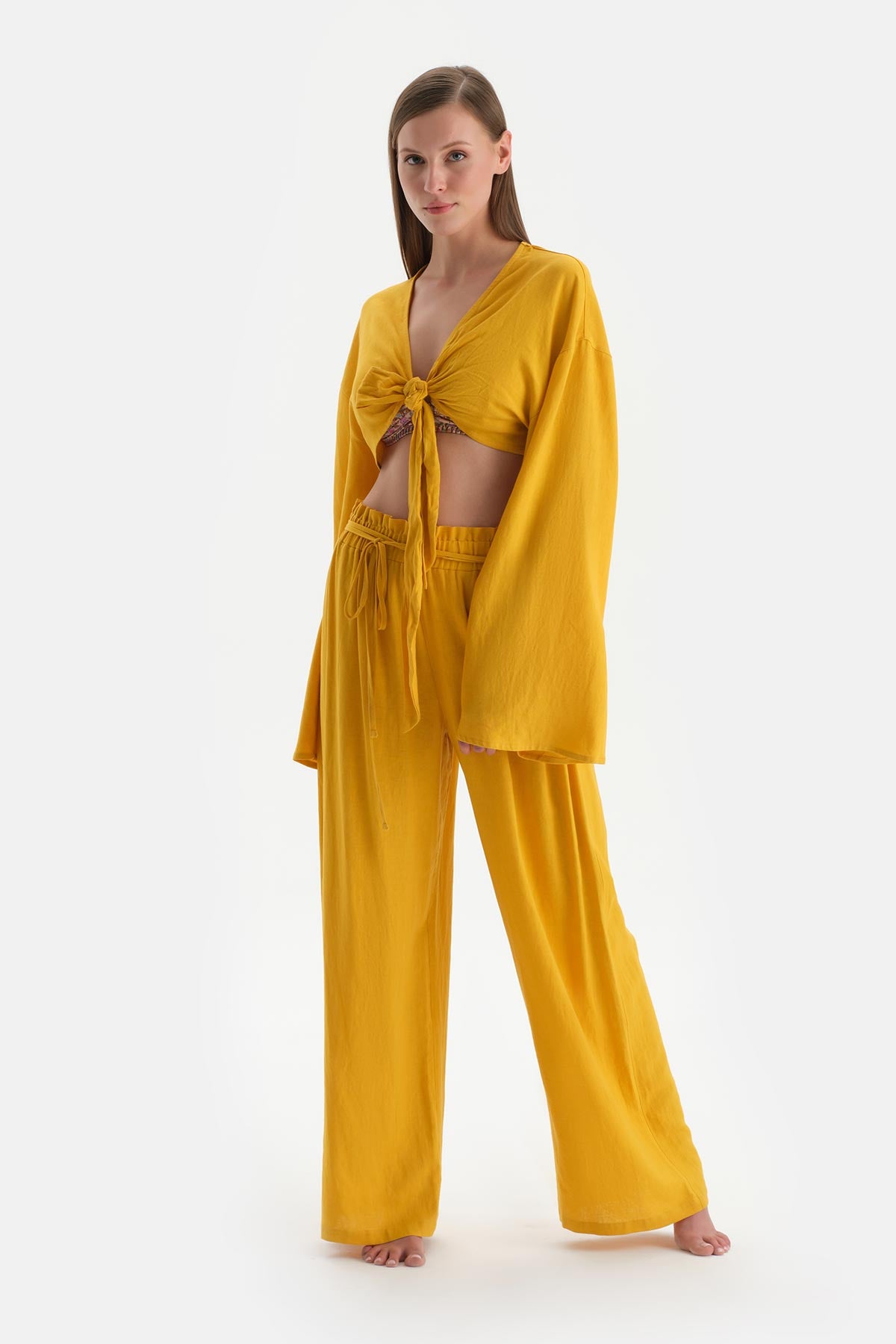 Sarı Önden Bağlamalı Kısa Gömlek