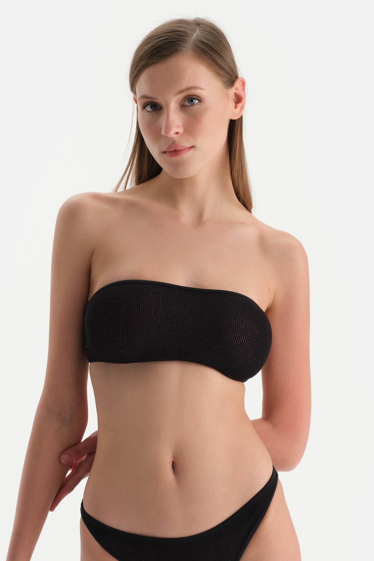 Siyah-Pembe Straplez Bikini Üst