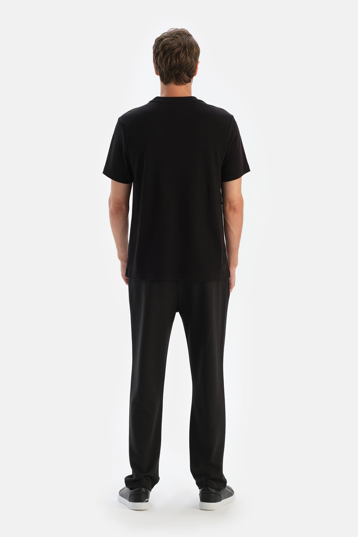 Siyah Erkek Bis Yaka Ipek Apre Tişört