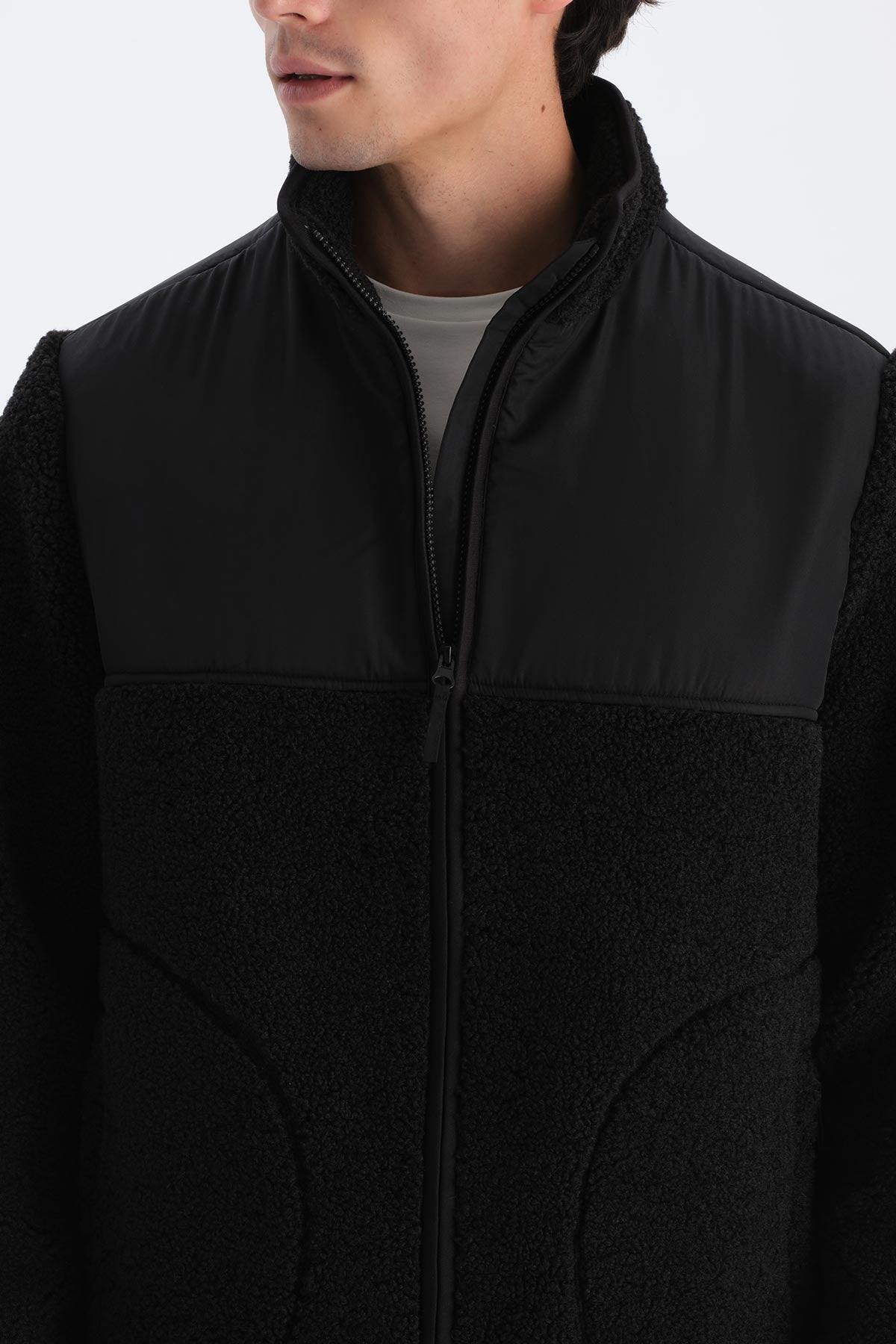 Siyah Erkek Önden Fermuarlı Polar Mont