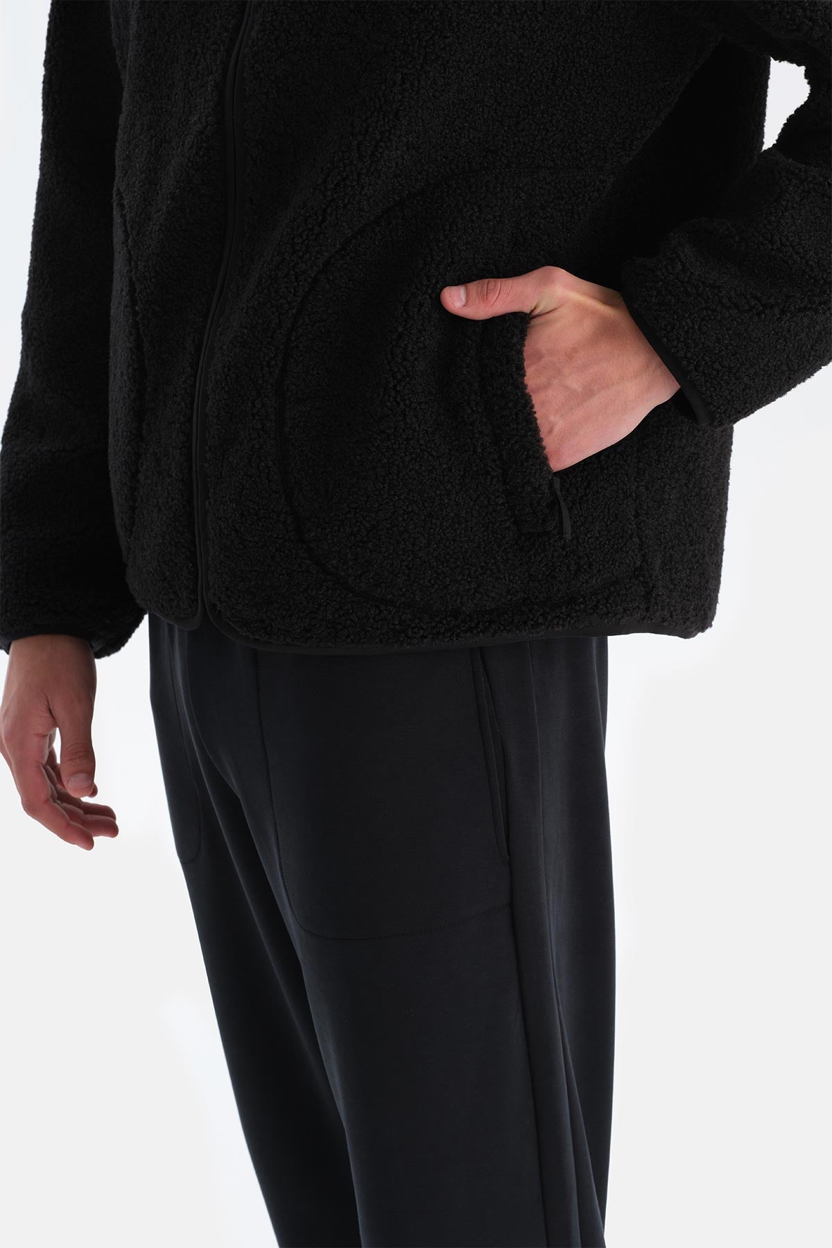 Siyah Erkek Önden Fermuarlı Polar Mont