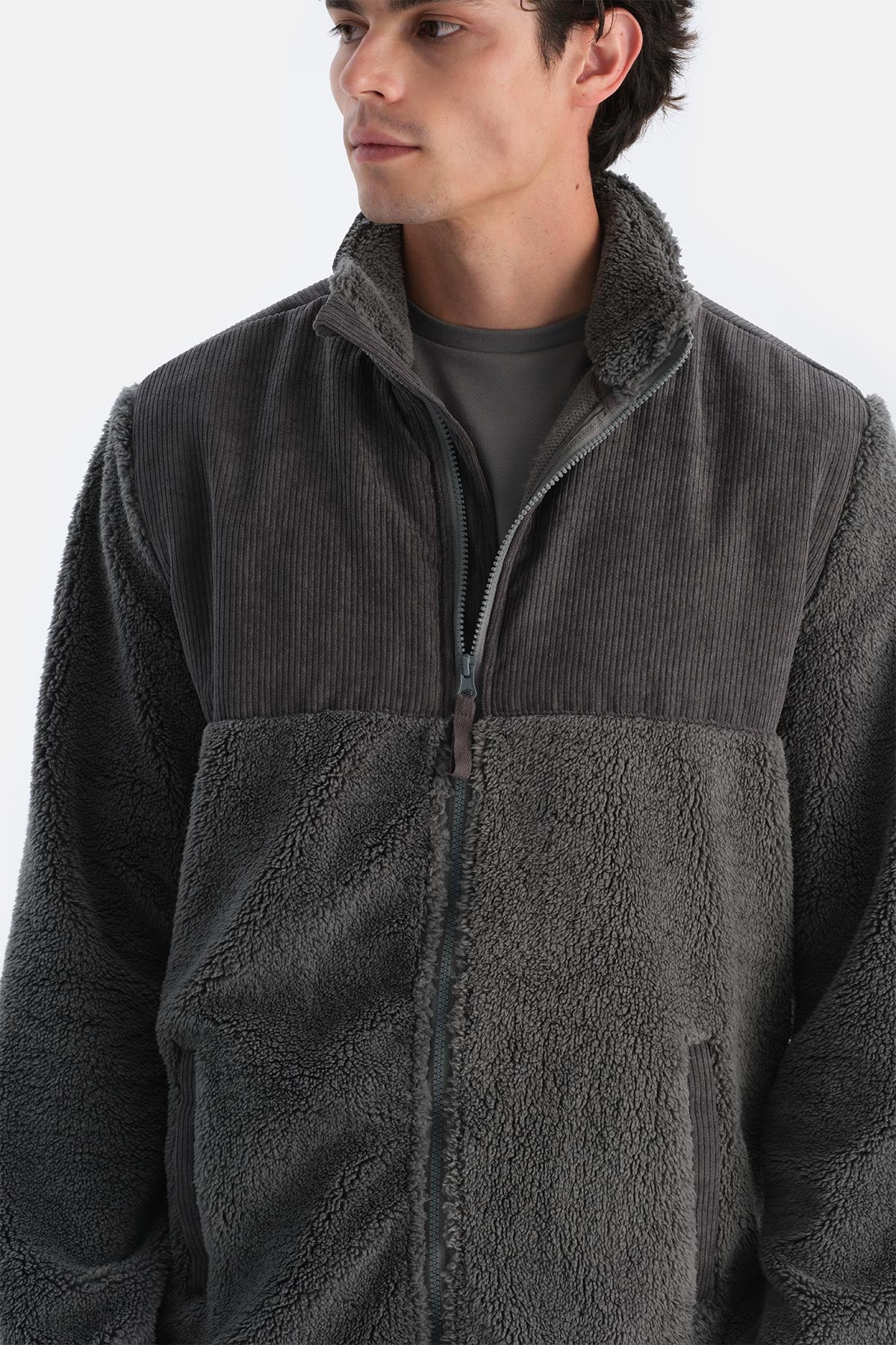 Gri Erkek Önden Fermuarlı Kadife Detaylı Polar Sweatshırt