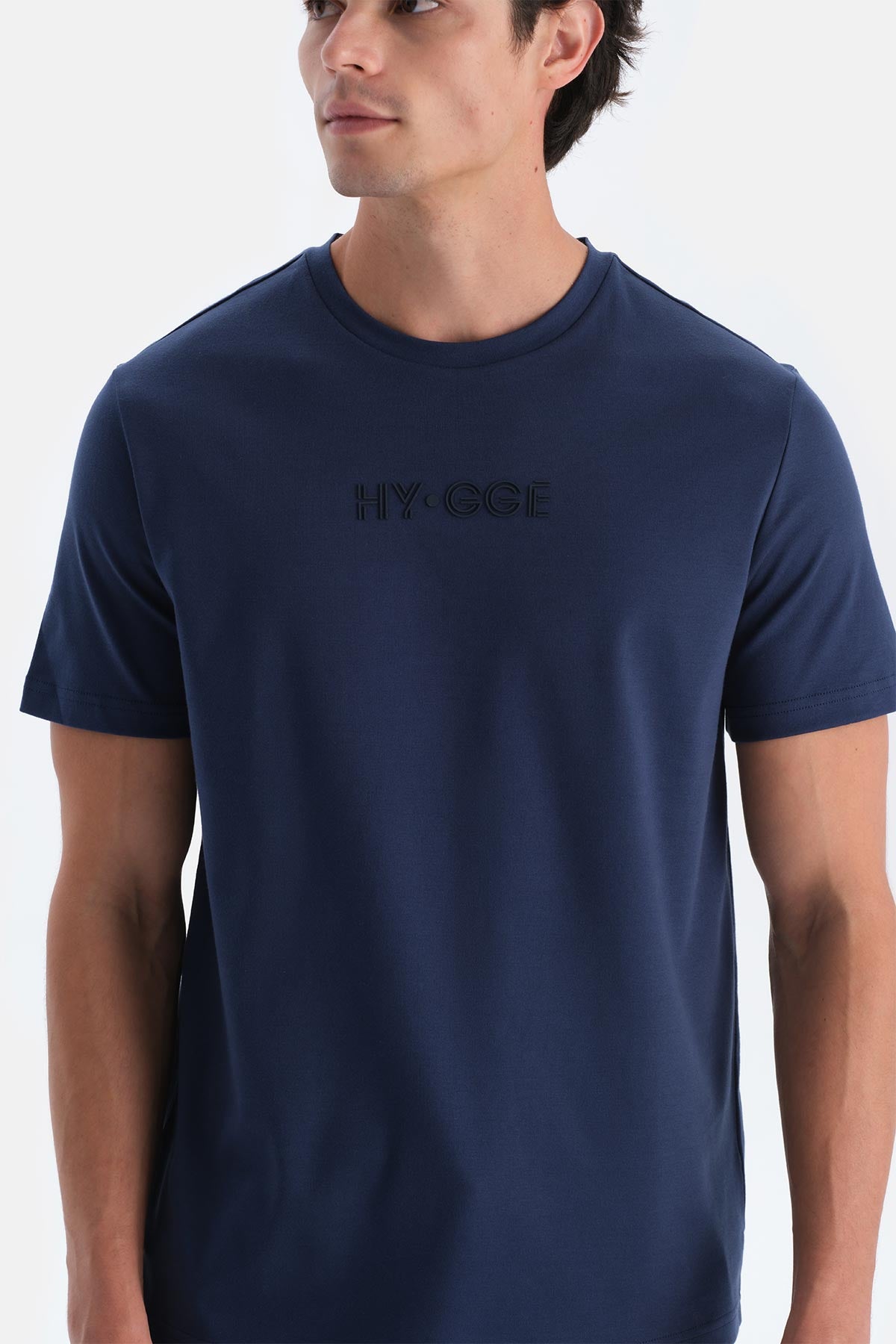 Lacivert Erkek Ön Baskı Detaylı Tişört