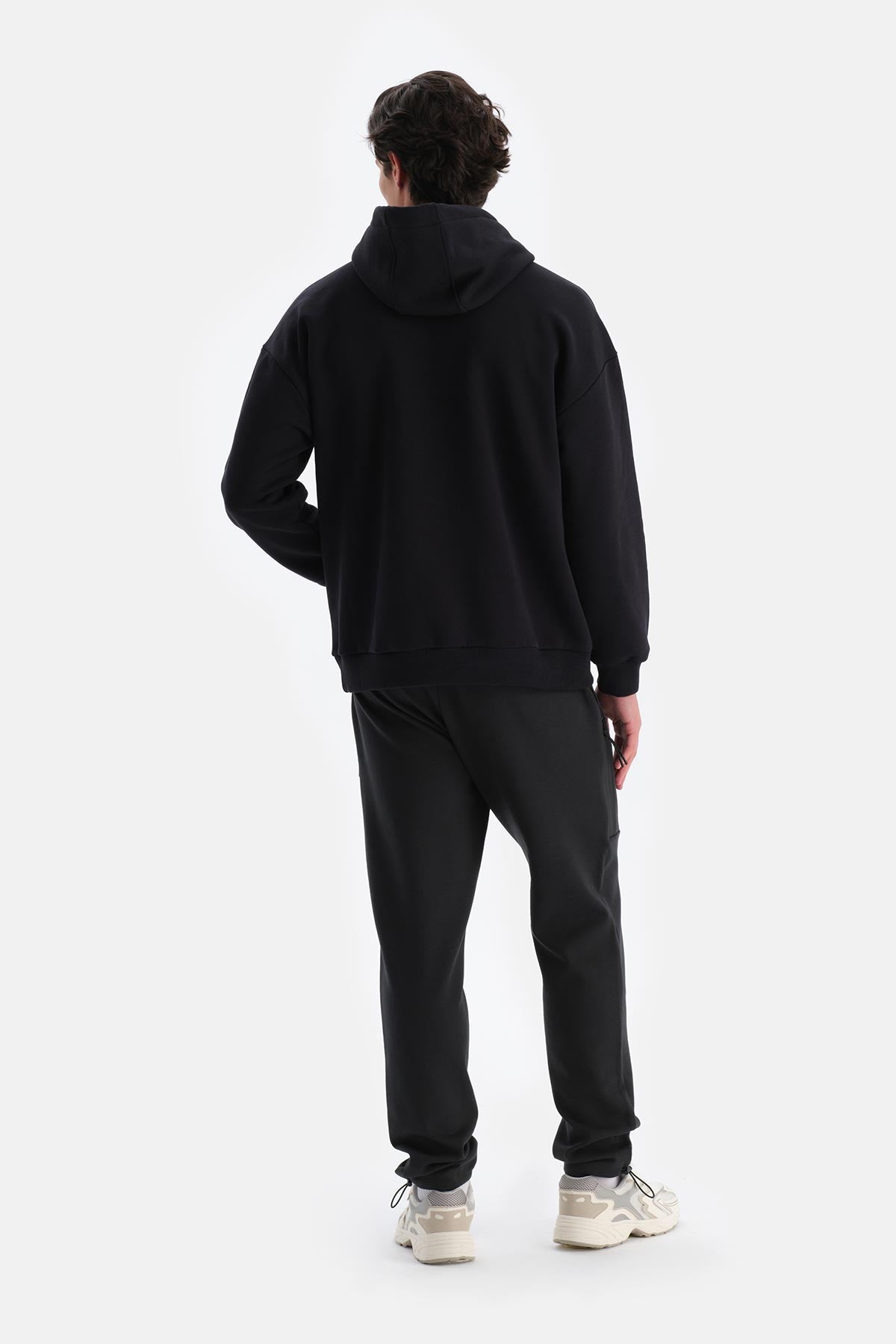 Siyah Erkek Içi Şardonlu Kapişonlu Sweatshırt