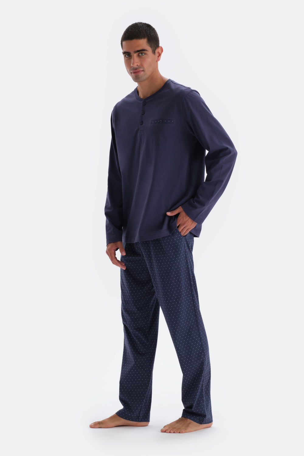 Lacivert Yarım Patlı Uzun Kollu Altı Metraj Baskılı Örme Pijama Takımı