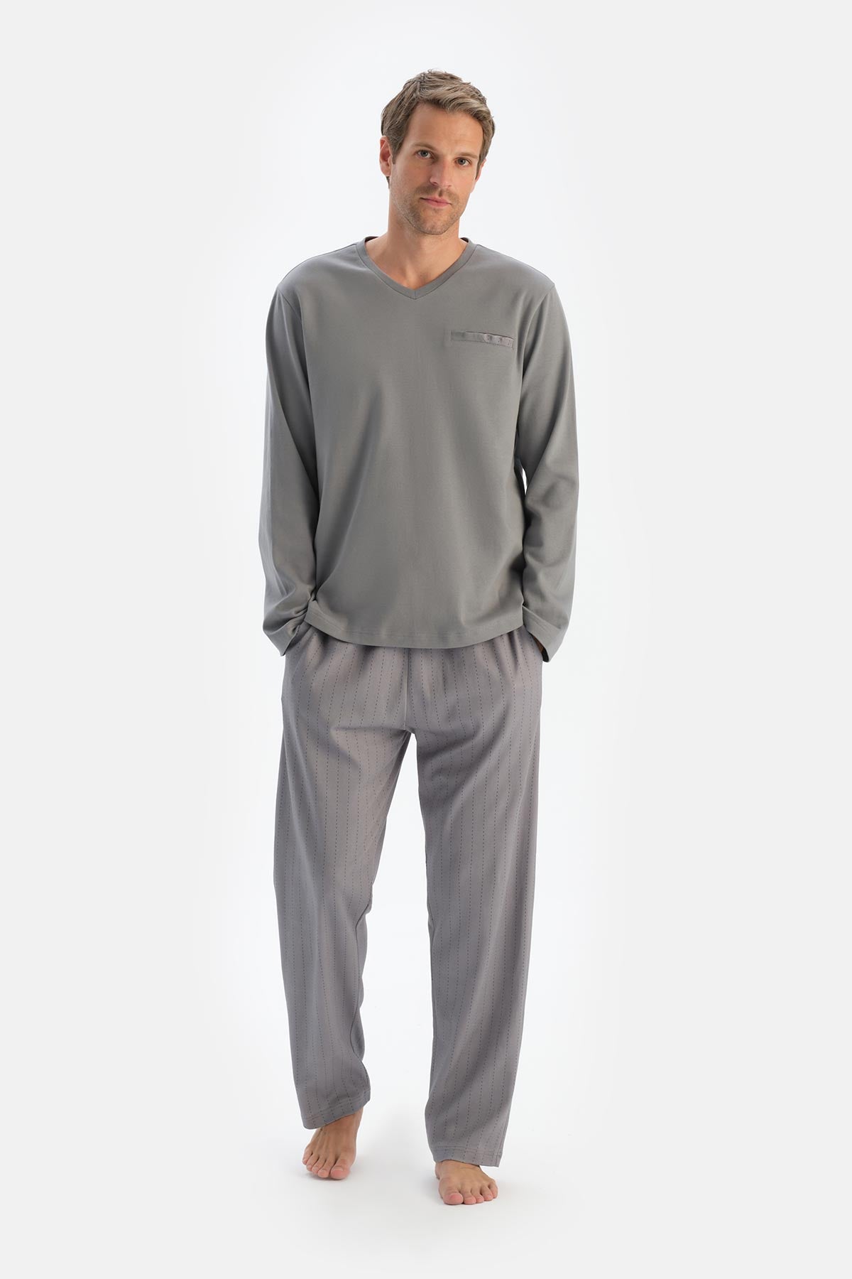 Gri V Yaka Fleto Cepli Tişört Pantolon Pijama Takımı