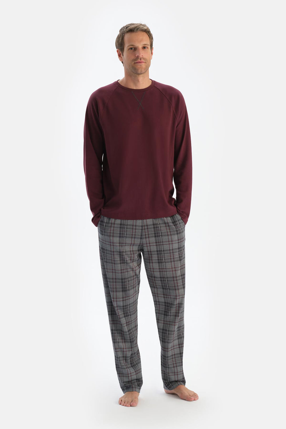 Bordo Bisiklet Yaka Reglan Kol Altı Ekoseli Pijama Takımı
