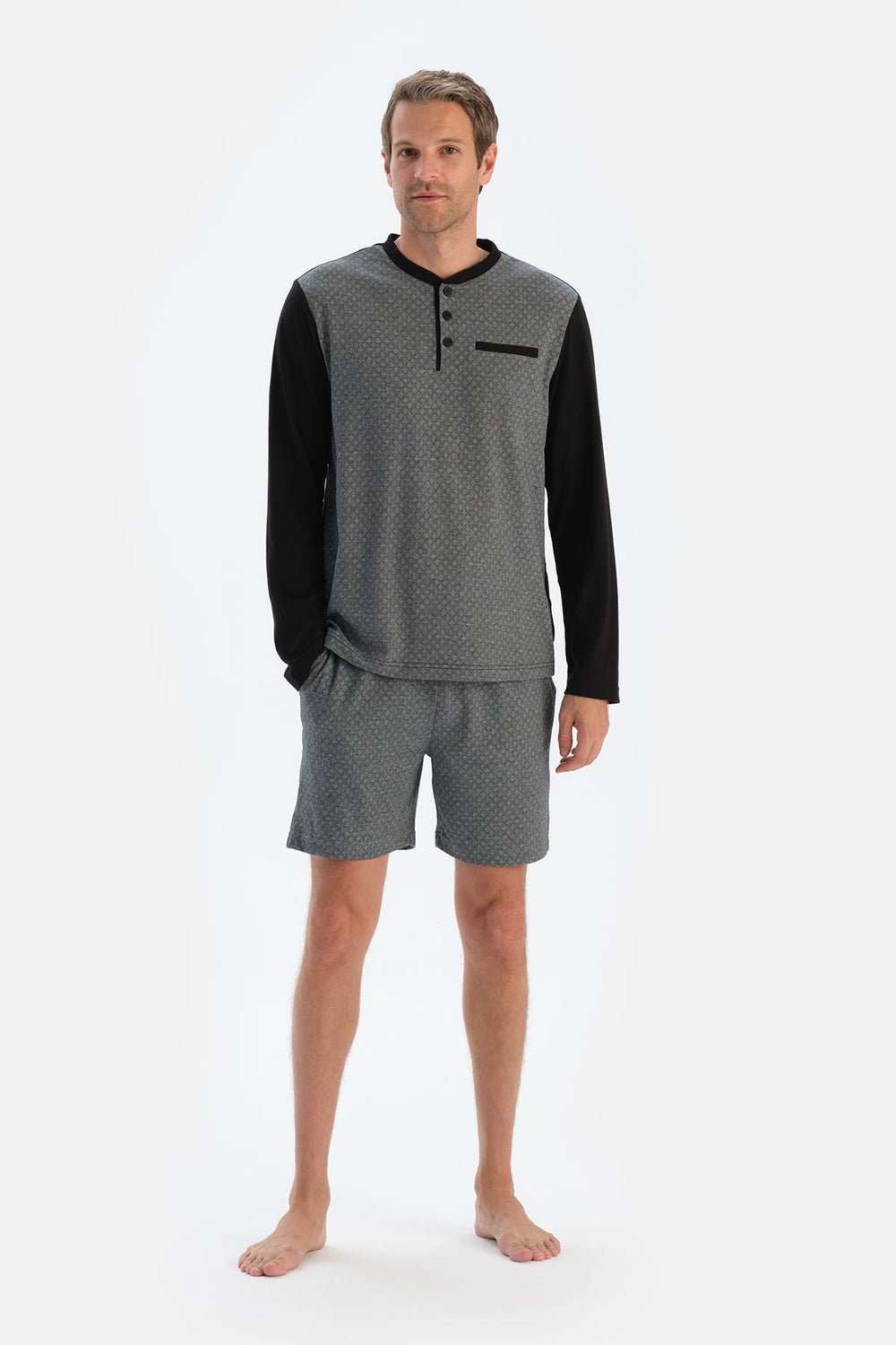 Siyah Desenli Uzun Kollu Üçlü Pijama Takımı