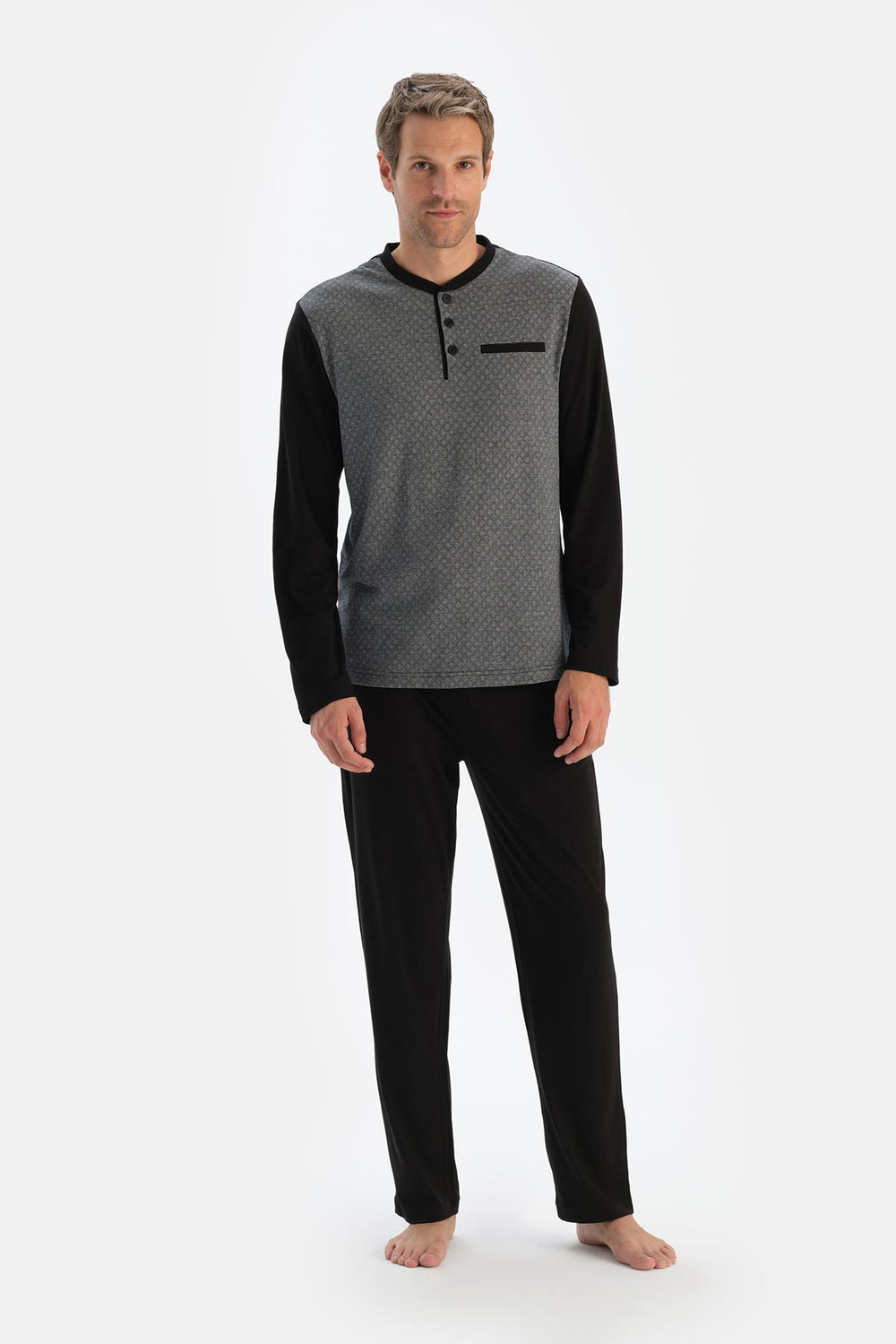 Siyah Desenli Uzun Kollu Üçlü Pijama Takımı