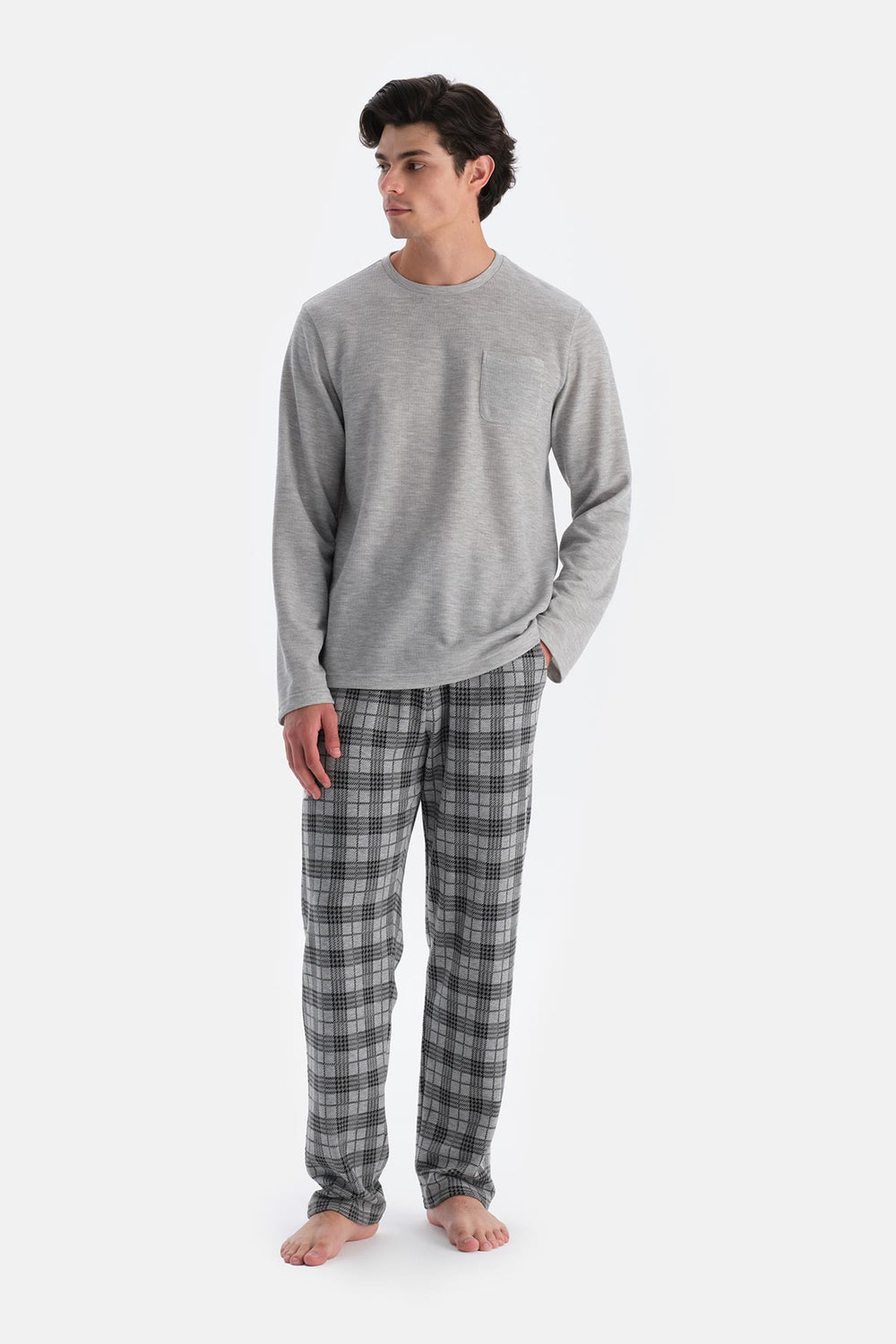 Gri Melanj Bisiklet Yaka Uzun Kollu Ekose Pantolonlu Pijama Takımı