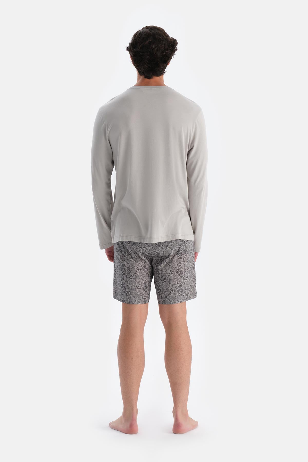 Açık Gri Yarım Patlı Uzun Kollu Üçlü Pijama Takımı