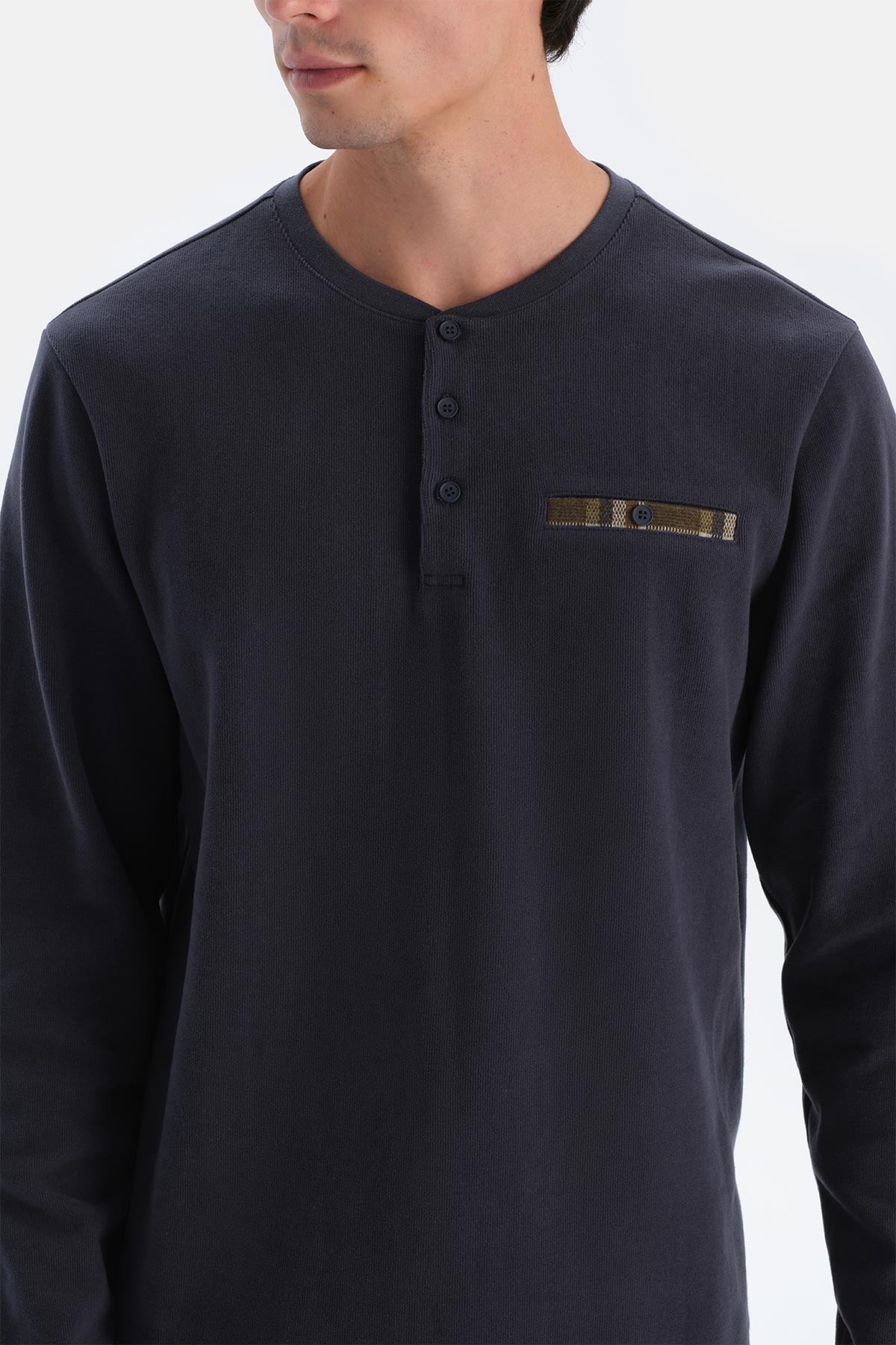 Lacivert Yarım Patlı Uzun Kollu Ekose Pantolonlu Pijama Takımı