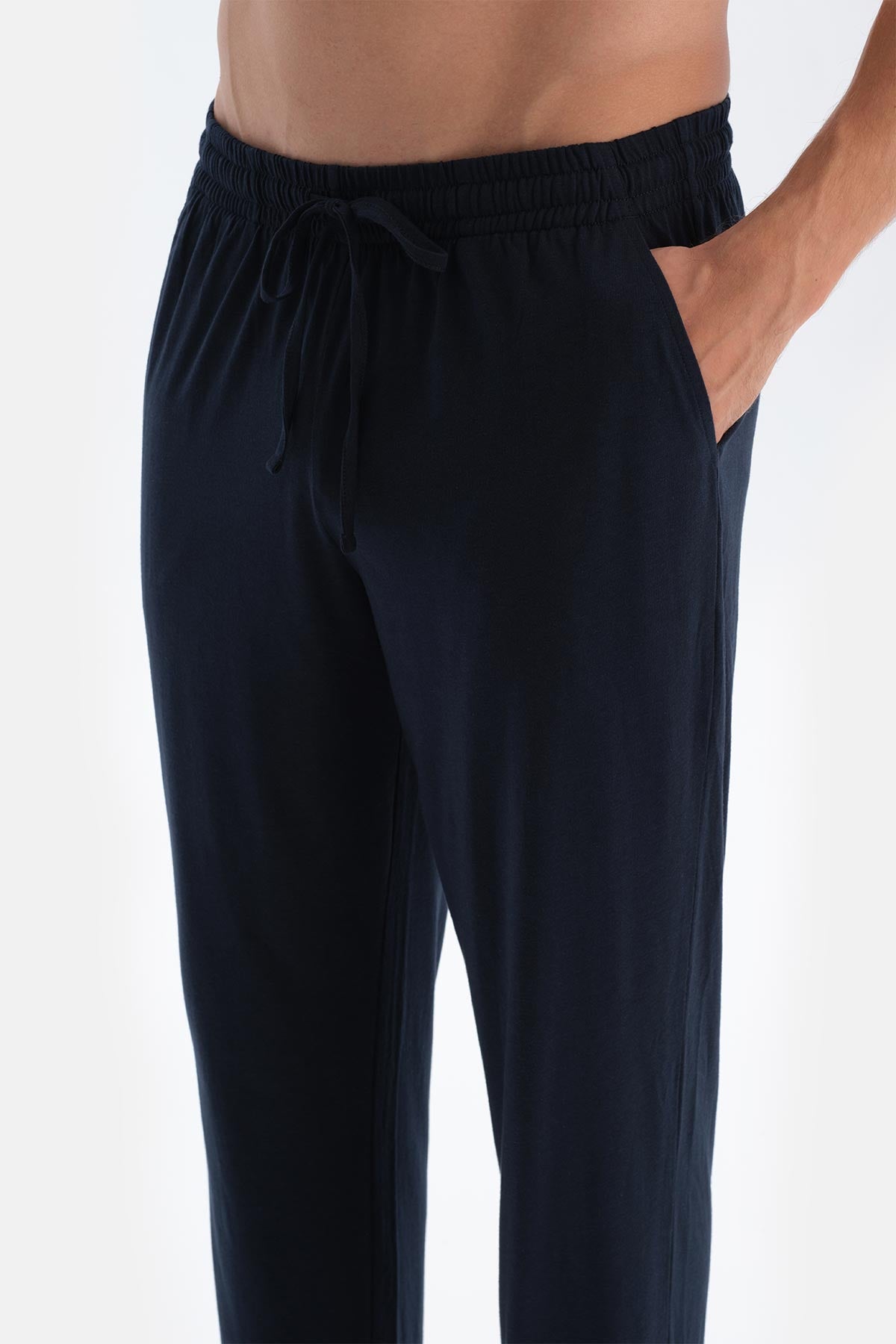 Lacivert Uzun Kollu Jakar Detaylı Tişört Pantolon Pijama Takımı