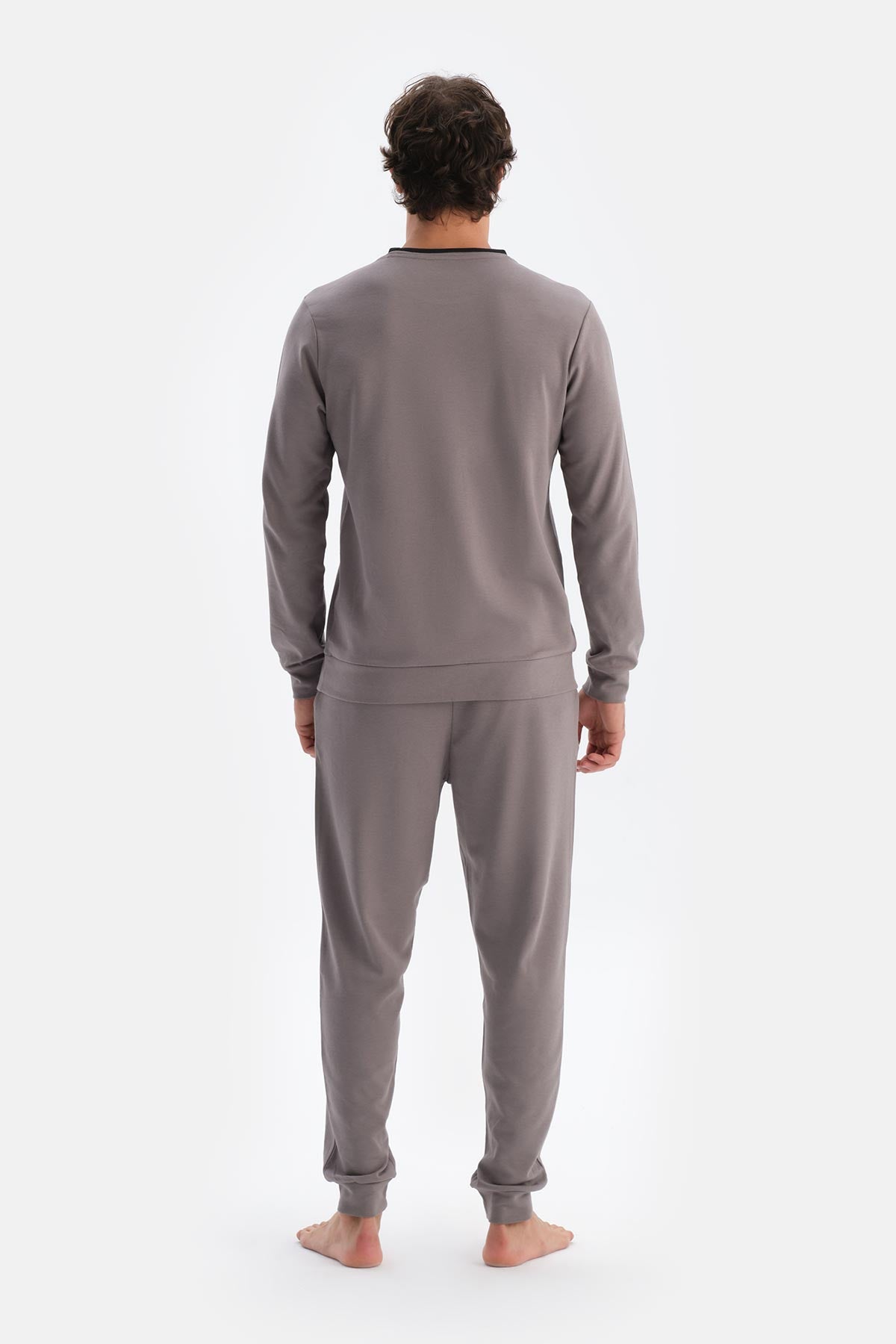 Füme Yaka Ve Bel Detaylı Celliant Pijama Takımı