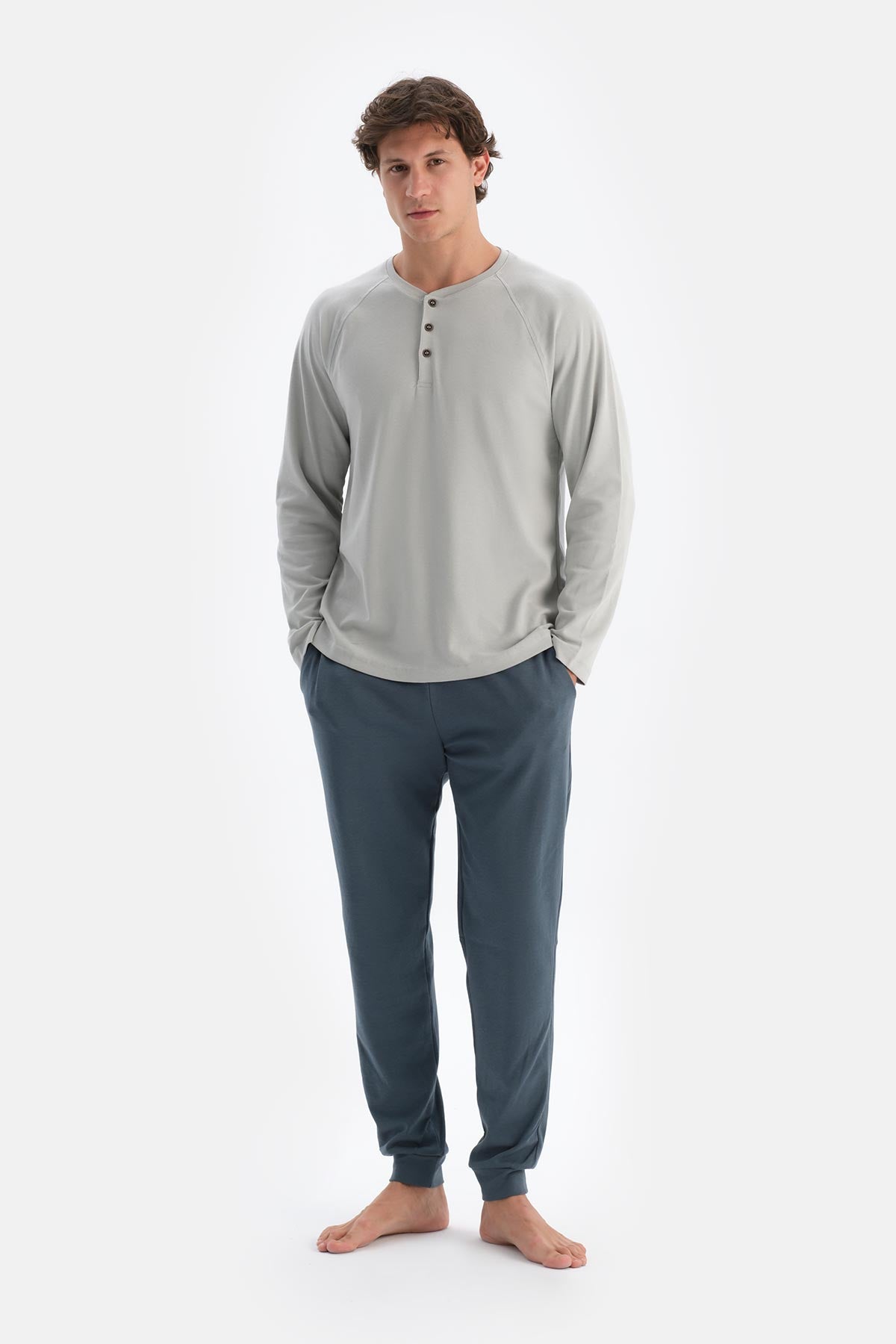 Gri Yarım Patlı Cep Detaylı Celliant Pijama Takımı