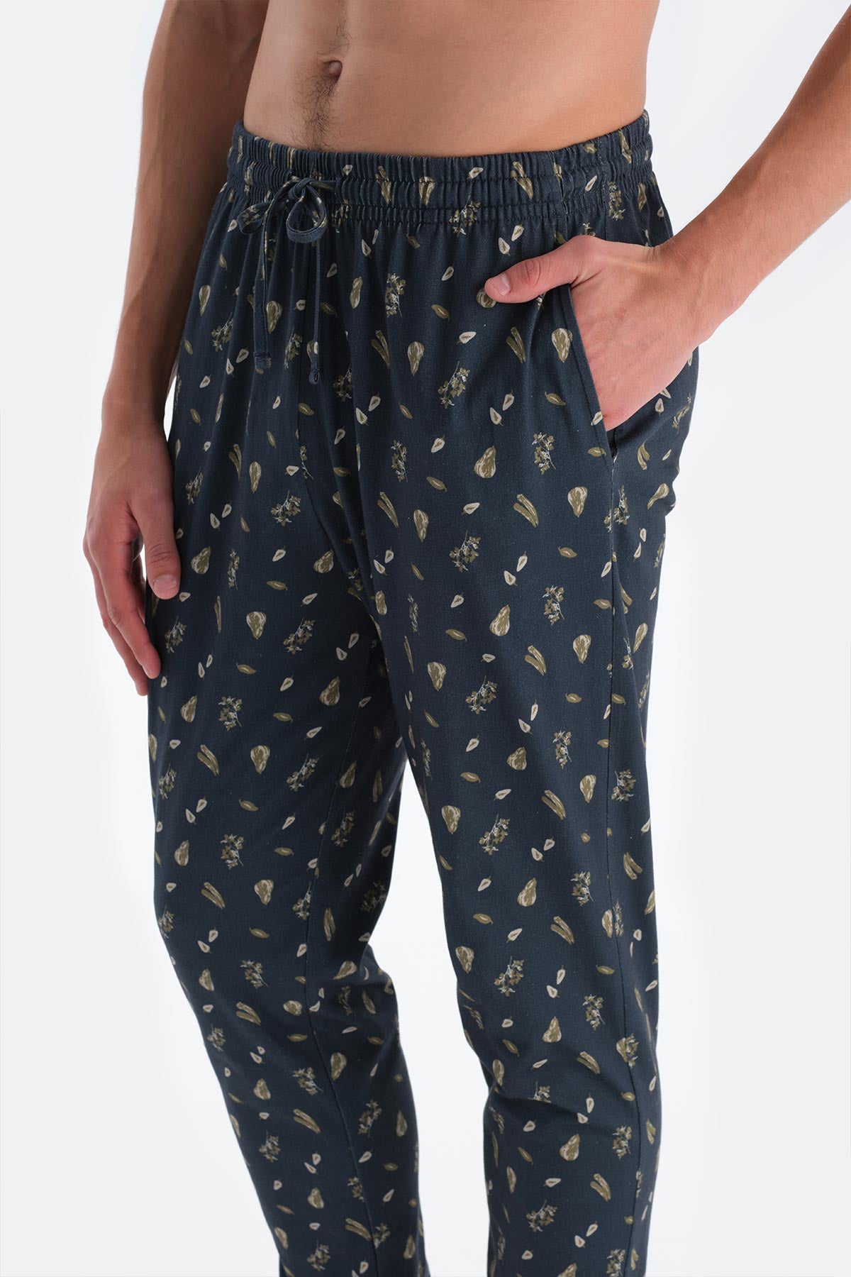 Lacivert Bisiklet Yaka Baskılı Tişört Pantolon Pijama Takımı