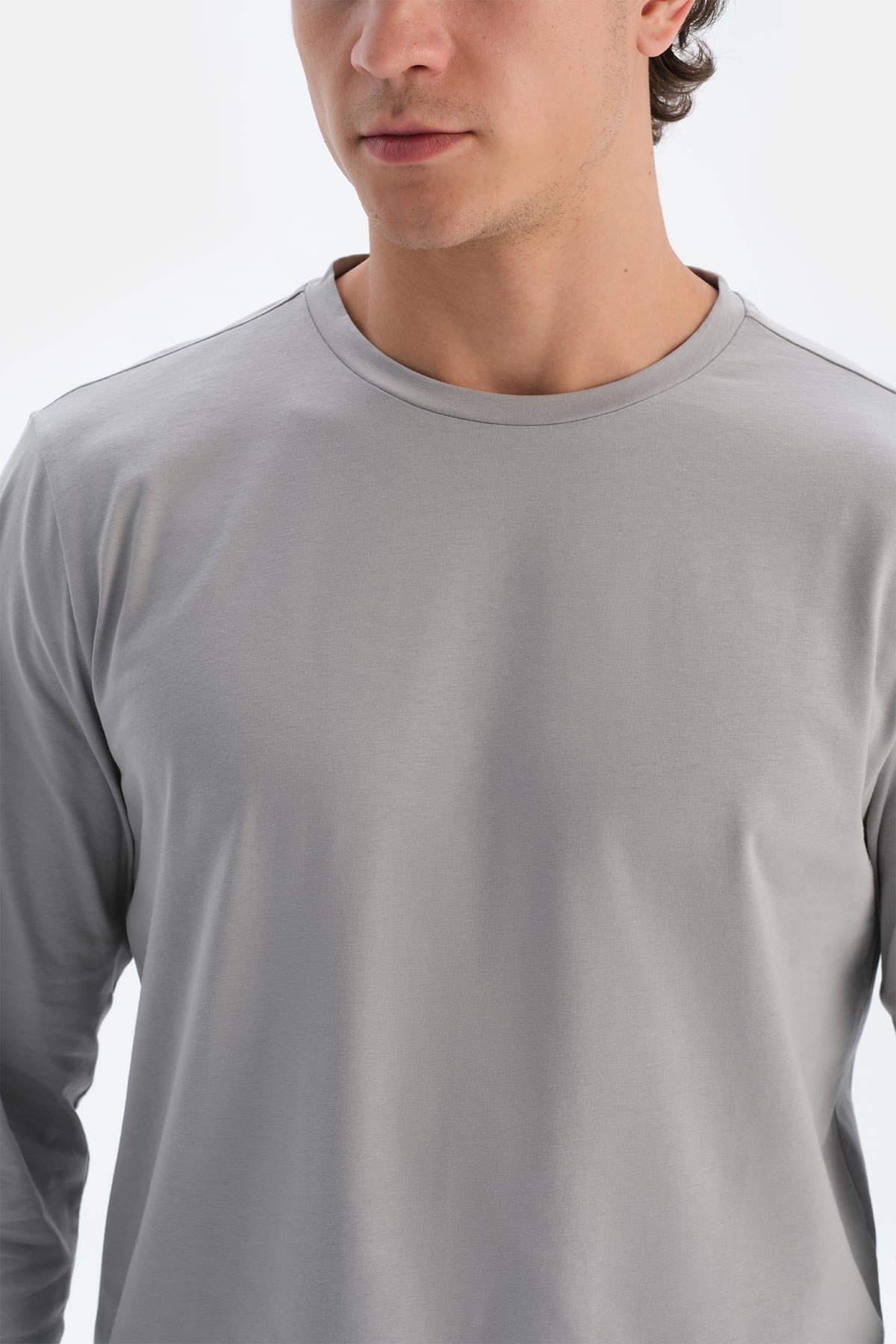 Gri Bisiklet Yaka Pamuk Pijama Üstü