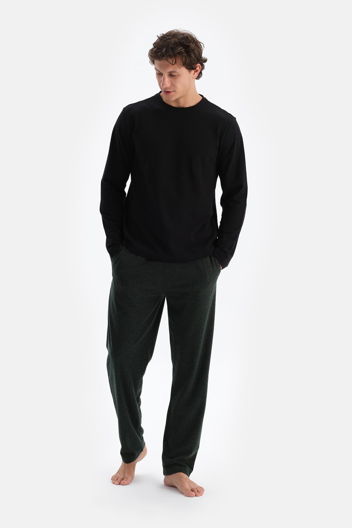 Siyah Bisiklet Yaka Pamuk Pijama Üstü