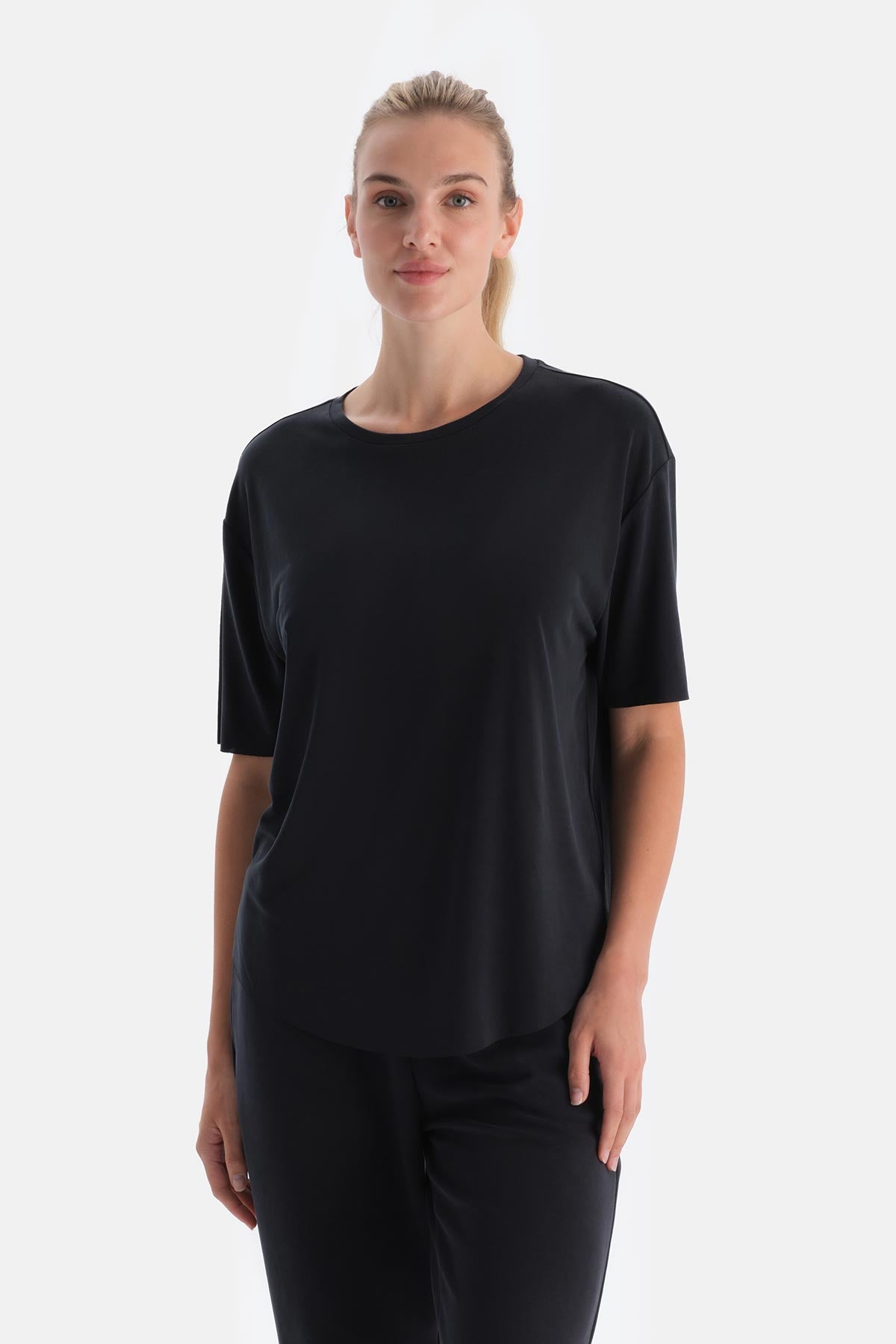 Siyah Kadın Modal Tişört