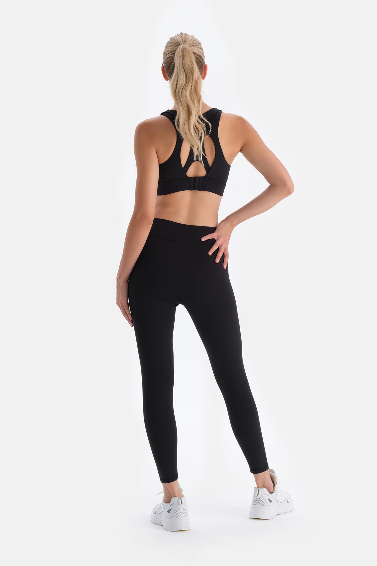 Black LOW-BACK SPORTS BRA