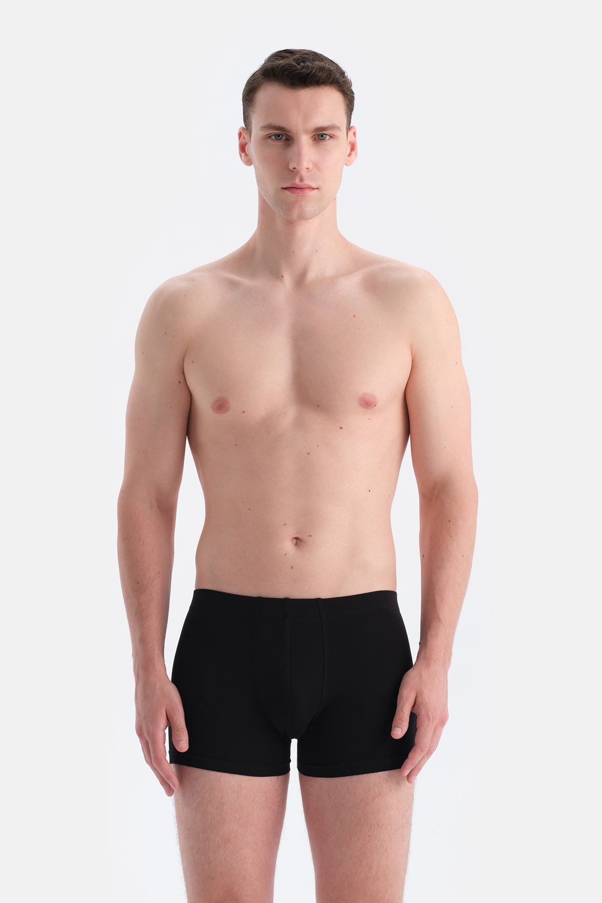 Siyah Kumaş Kaplama Basic Boxer