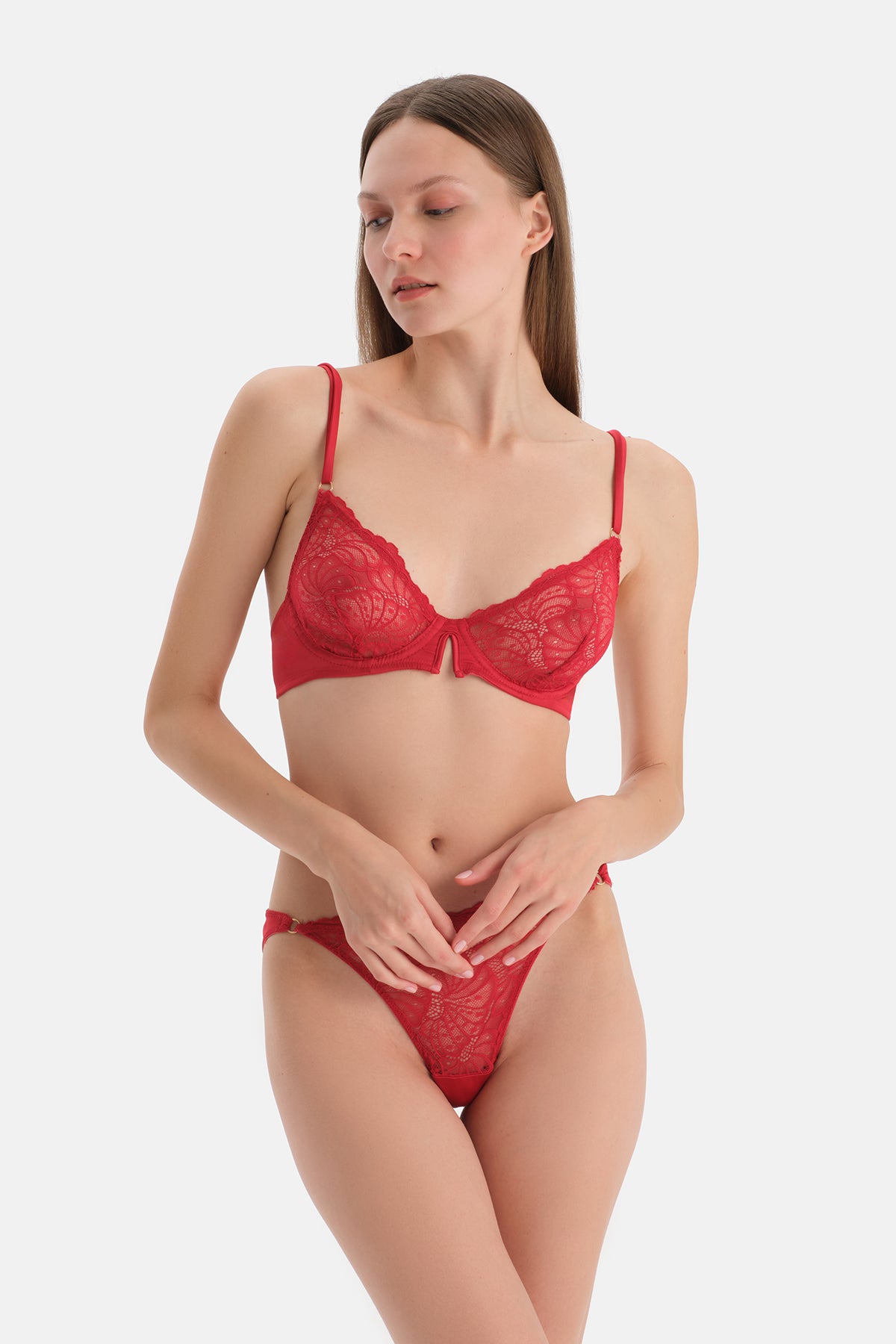 Kırmızı Dantelli Brief Külot