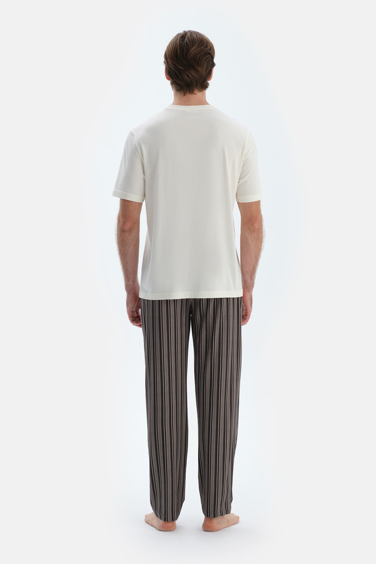 Ekru Kısa Kollu Bisiklet Yaka Penye Modal Tişört