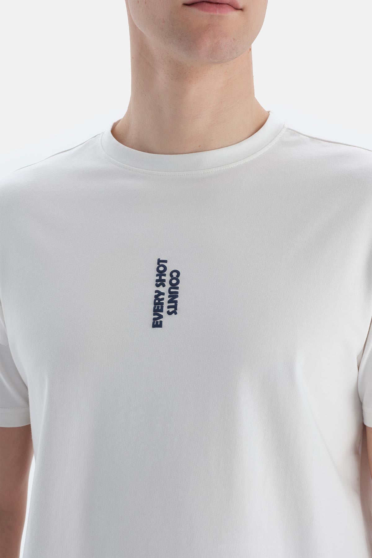 Kırık Beyaz Erkek Slogan Baskılı Tişört