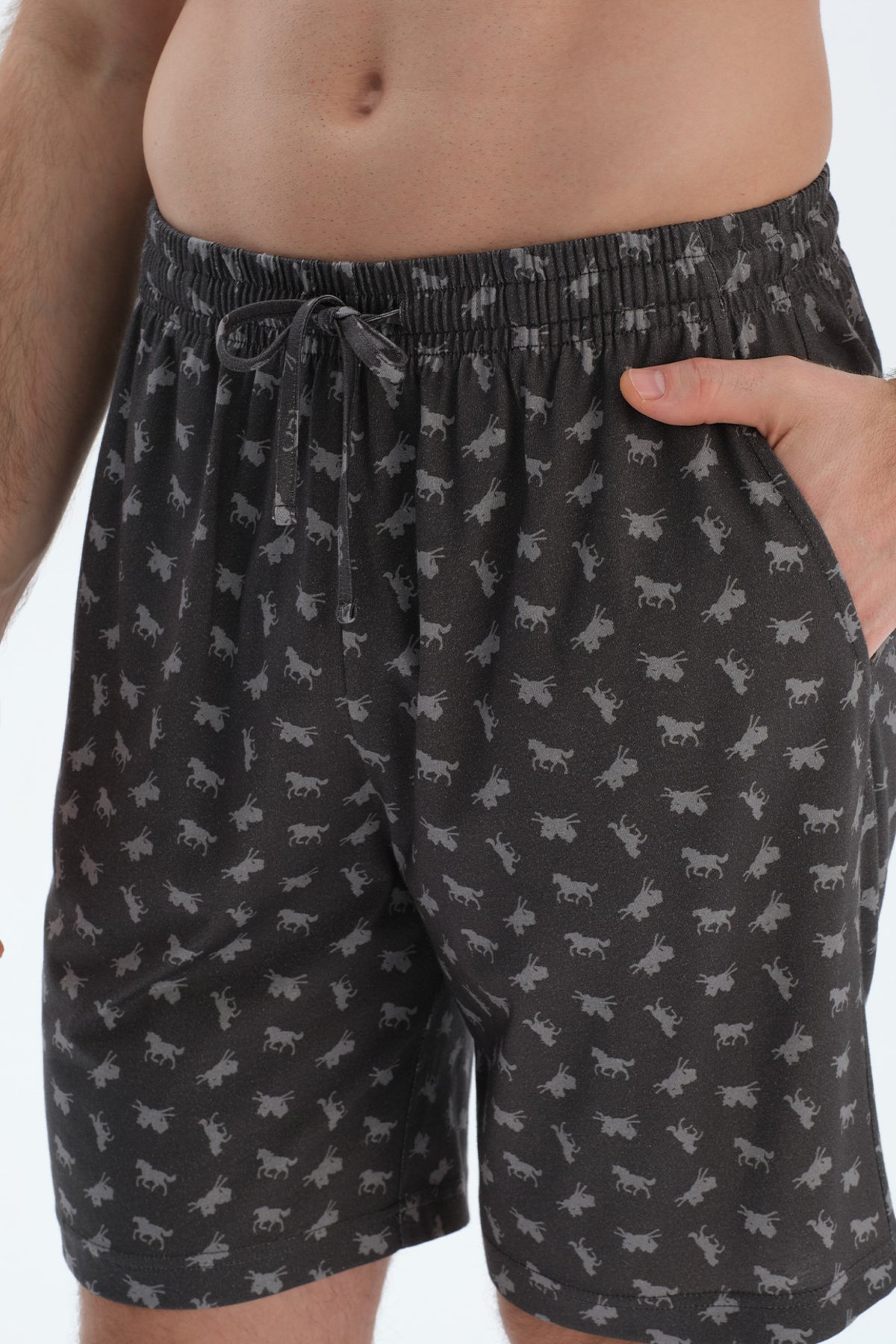 Siyah Metraj Baskılı Penye Modal Şort