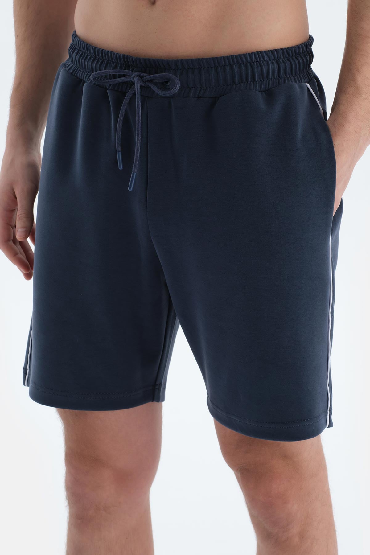 Lacivert Erkek Modal Karışımlı Biye Detaylı Şort