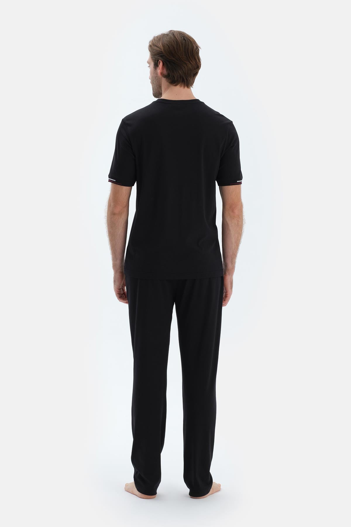 Siyah Kısa Kollu Pat Ve Cep Detaylı Tişört Pantolon Pijama Takımı