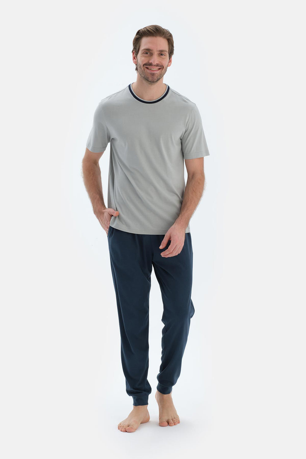 Gri Bisiklet Yaka Kısa Kollu Tişört Jogger Paça Pantolon Basıc Pijama Takımı