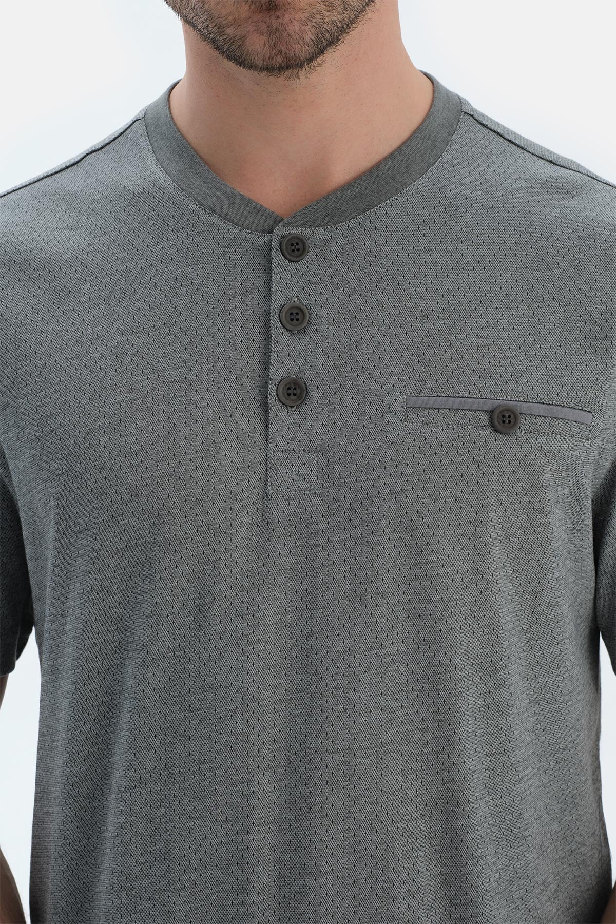 Gri Kısa Kollu Yarım Patlı Tişört Pantolon Pijama Takımı