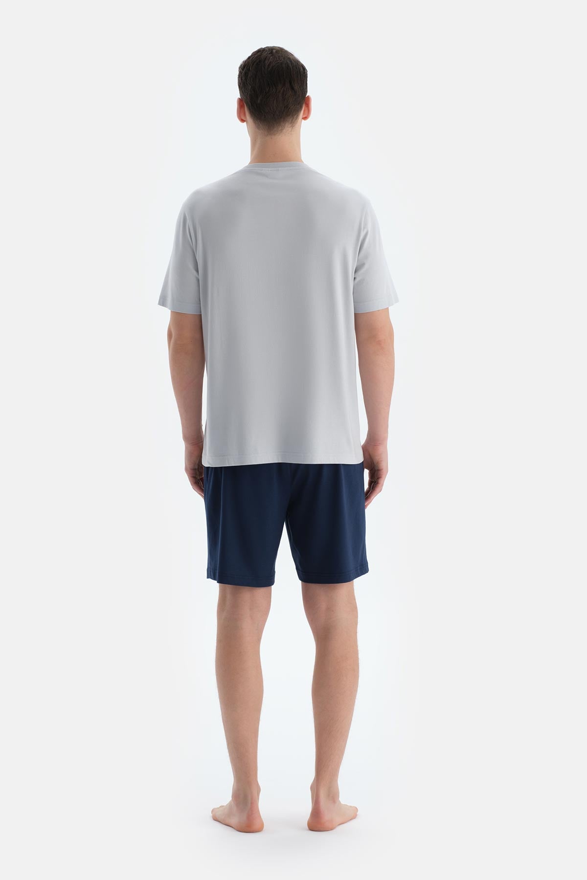 Gri Kısa Kollu Patlı Tişört Şort Pantolon Üçlü Pijama Takımı