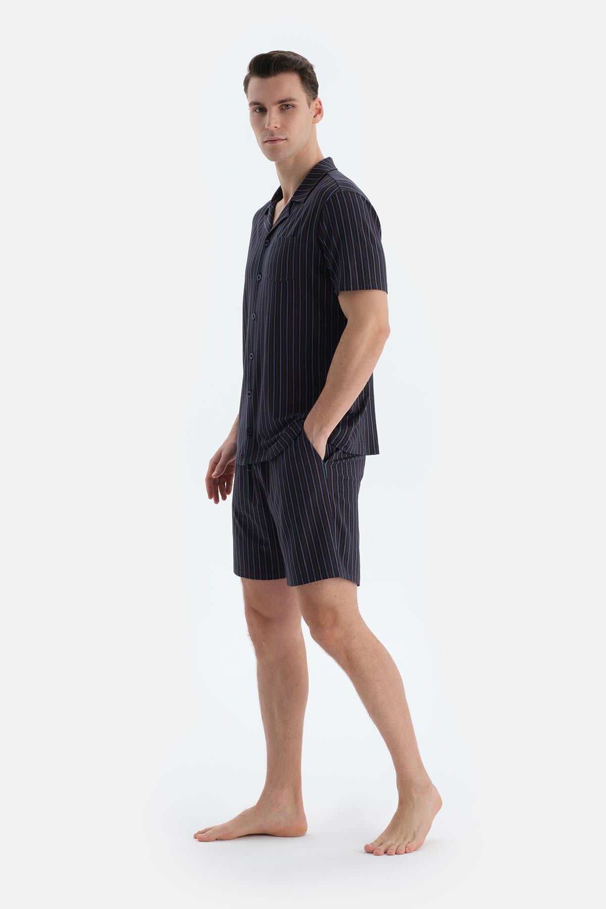 Lacivert Çizgili Gömlek Şort Pijama Takımı