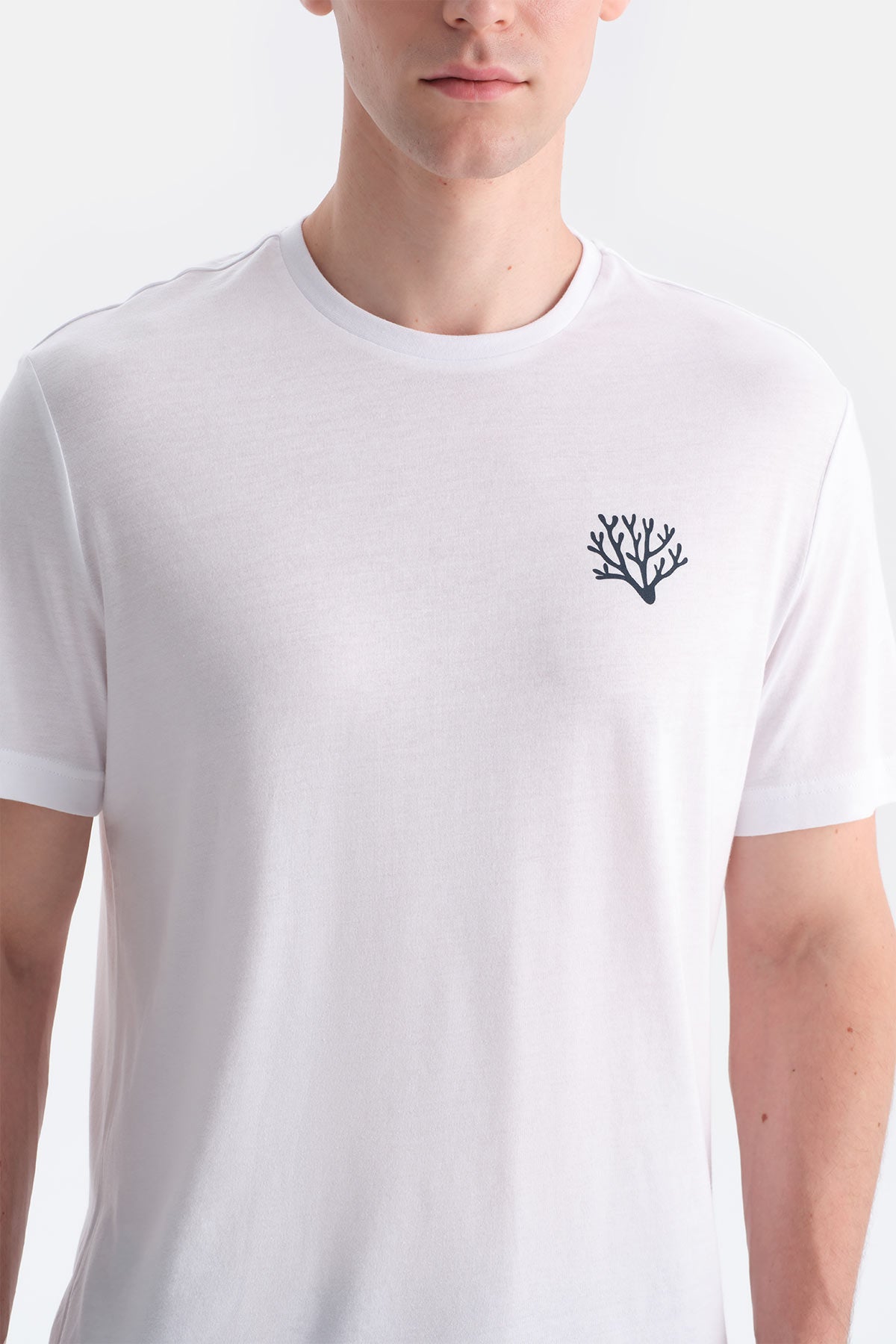 Beyaz Baskı Detaylı Tişört Şort Takım