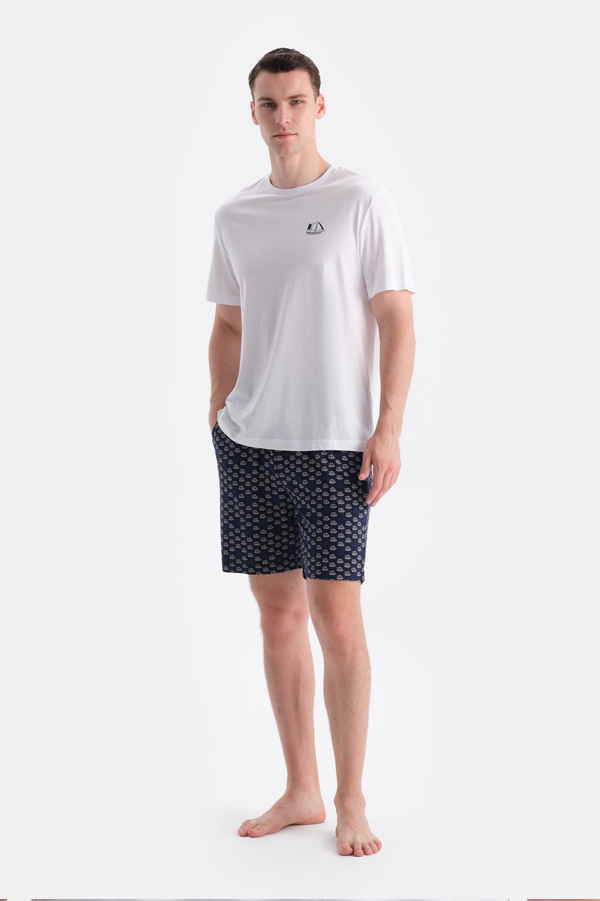 Beyaz Baskı Detaylı Tişört Şort Takım