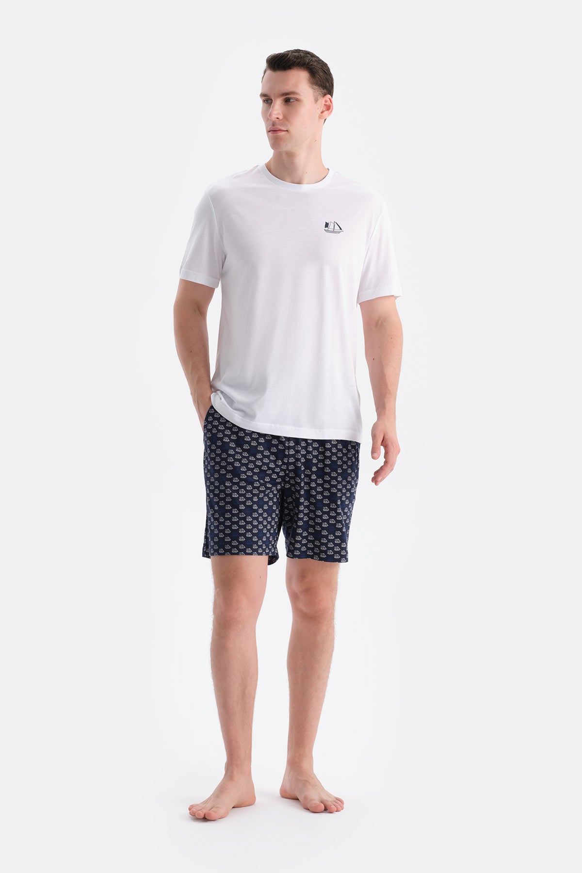 Beyaz Baskı Detaylı Tişört Şort Takım