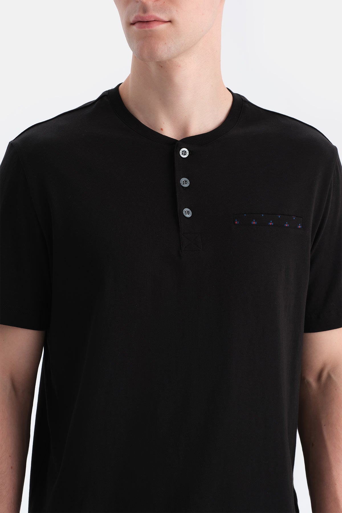 Siyah Pat Ve Cep Detaylı Tişört Şort Takım