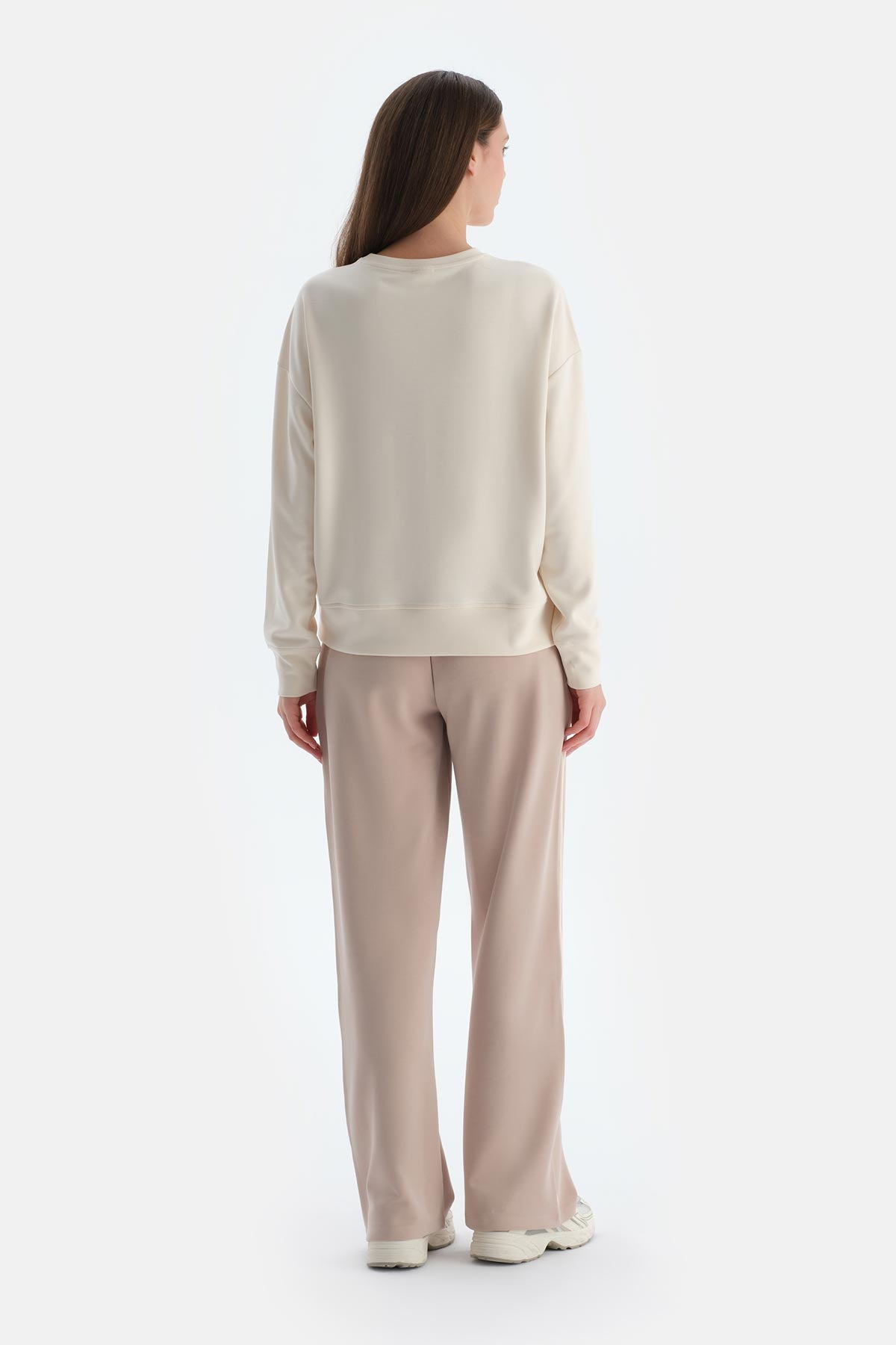 Ekru Kadın Modal Biye Detaylı Sweatshırt