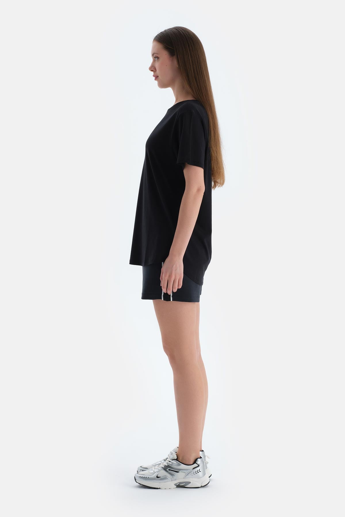 Siyah Kadın Lyocell Karışımlı Tişört