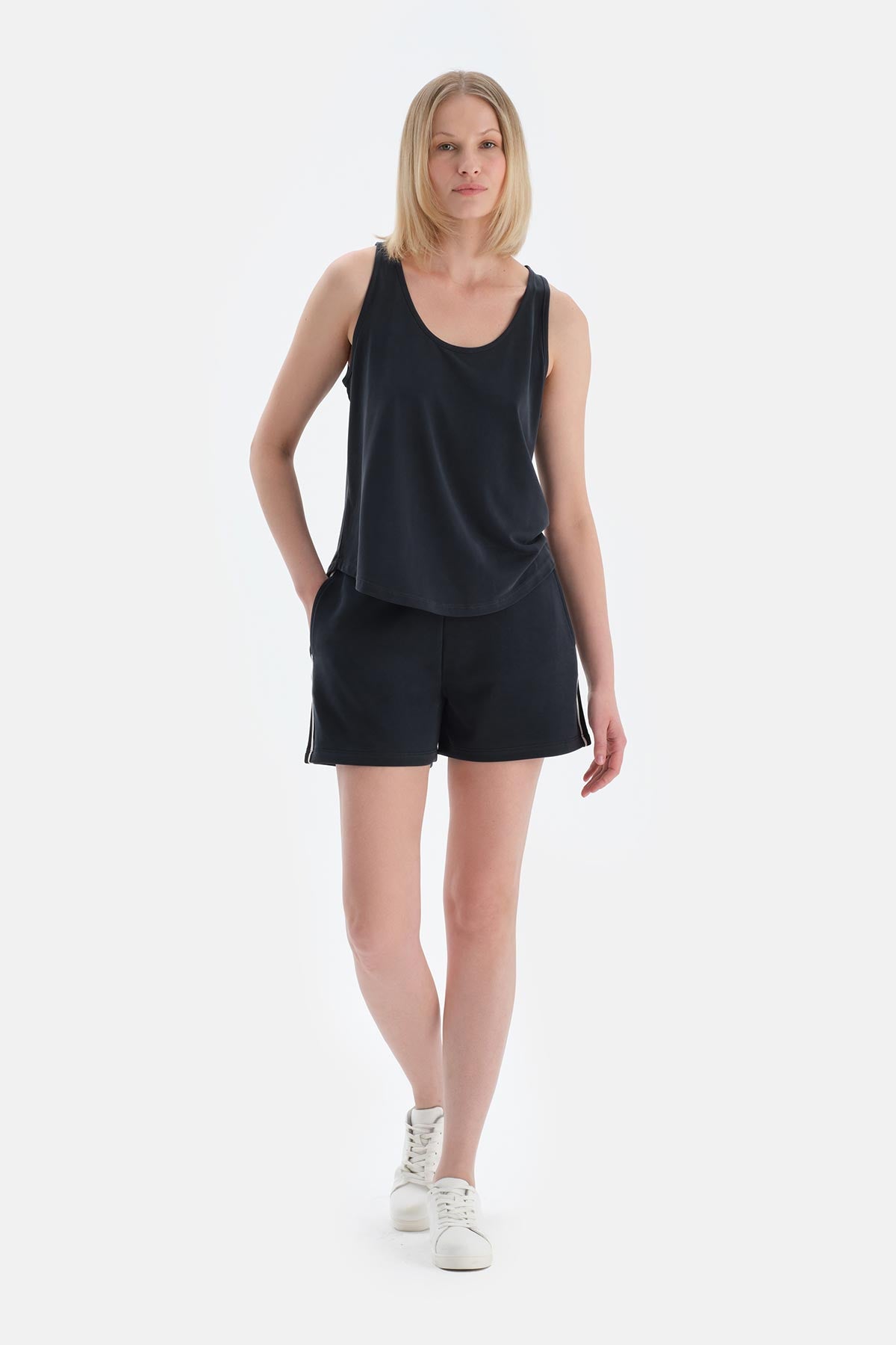 Siyah Kadın Modal Karışımlı Atlet