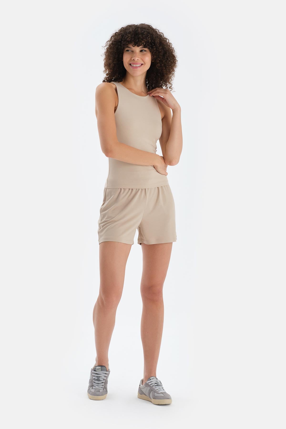 Taş Halter Yaka Atlet